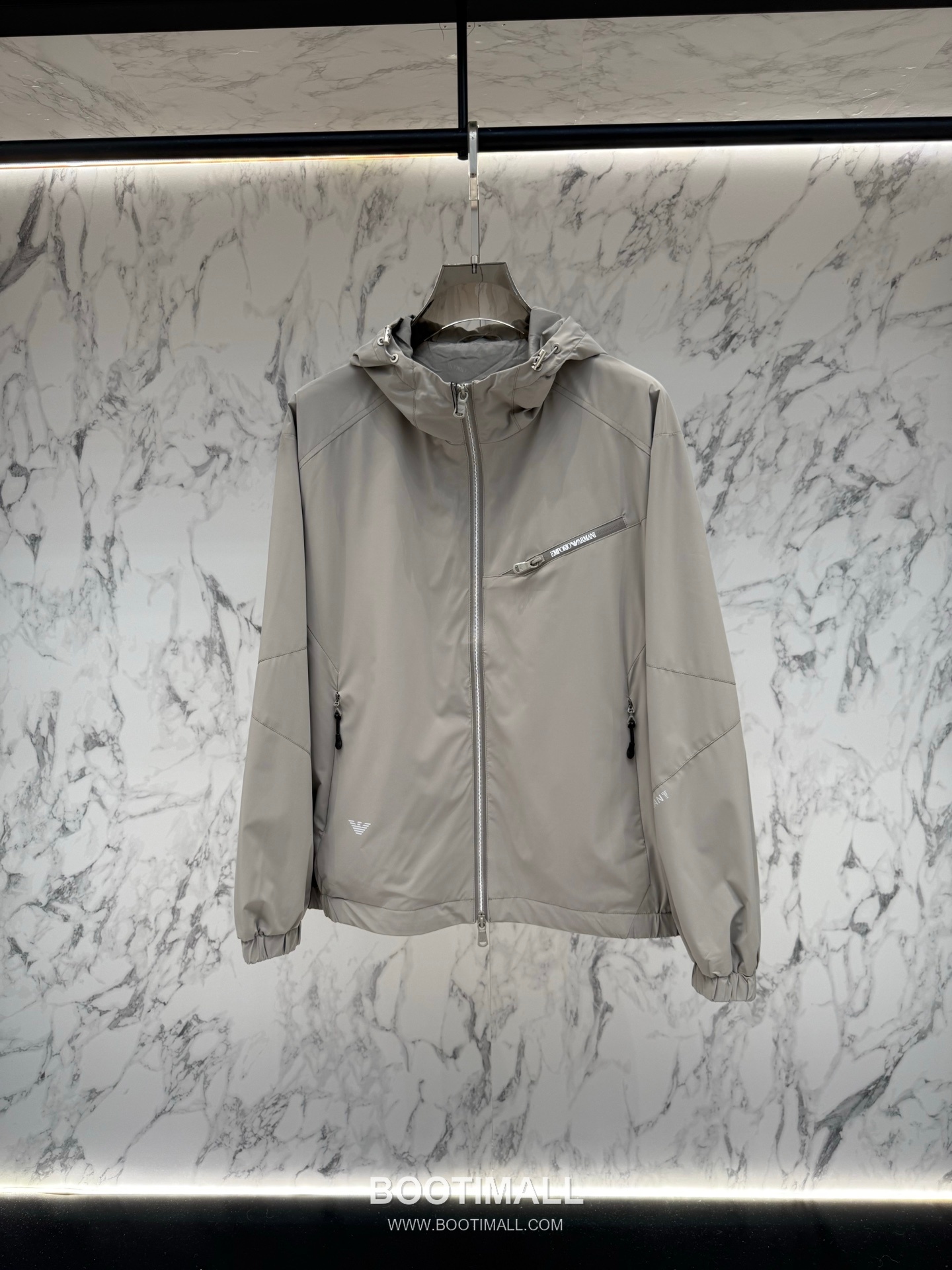 Prada SS26 Structured Tailored Lightweight Jacket 프라다 SS26 구조적 테일러드 라이트 재킷 5