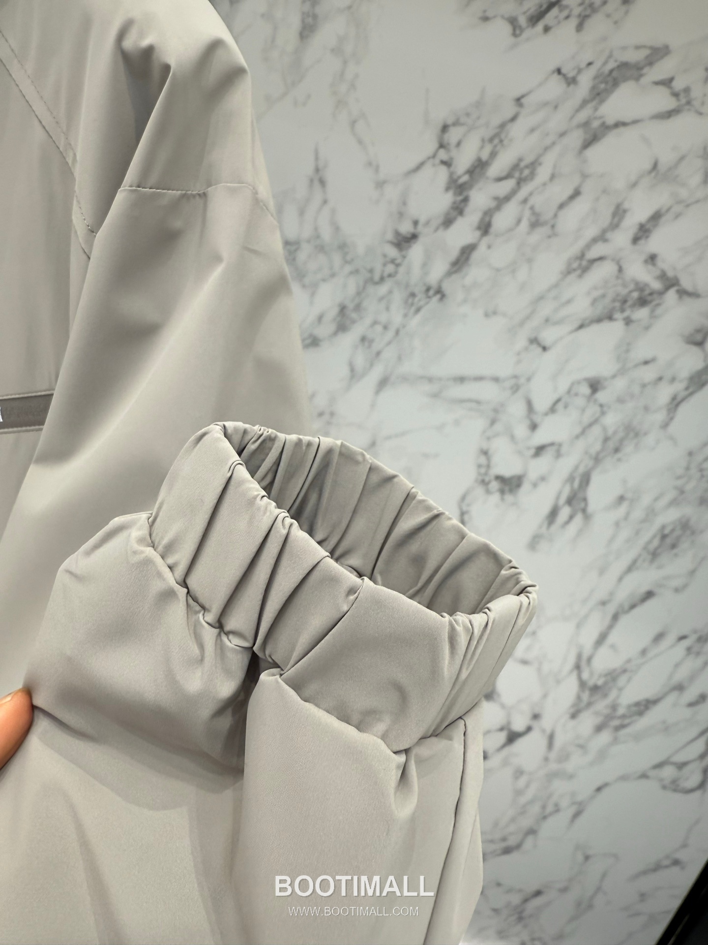 Prada SS26 Structured Tailored Lightweight Jacket 프라다 SS26 구조적 테일러드 라이트 재킷 8