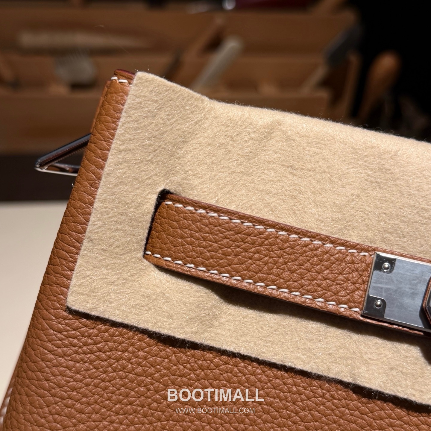 Hermes So Kelly 22 Togo Leather Gold Shoulder Bag 에르메스 소 켈리 22 토고 가죽 골드 숄더백 22cm 3