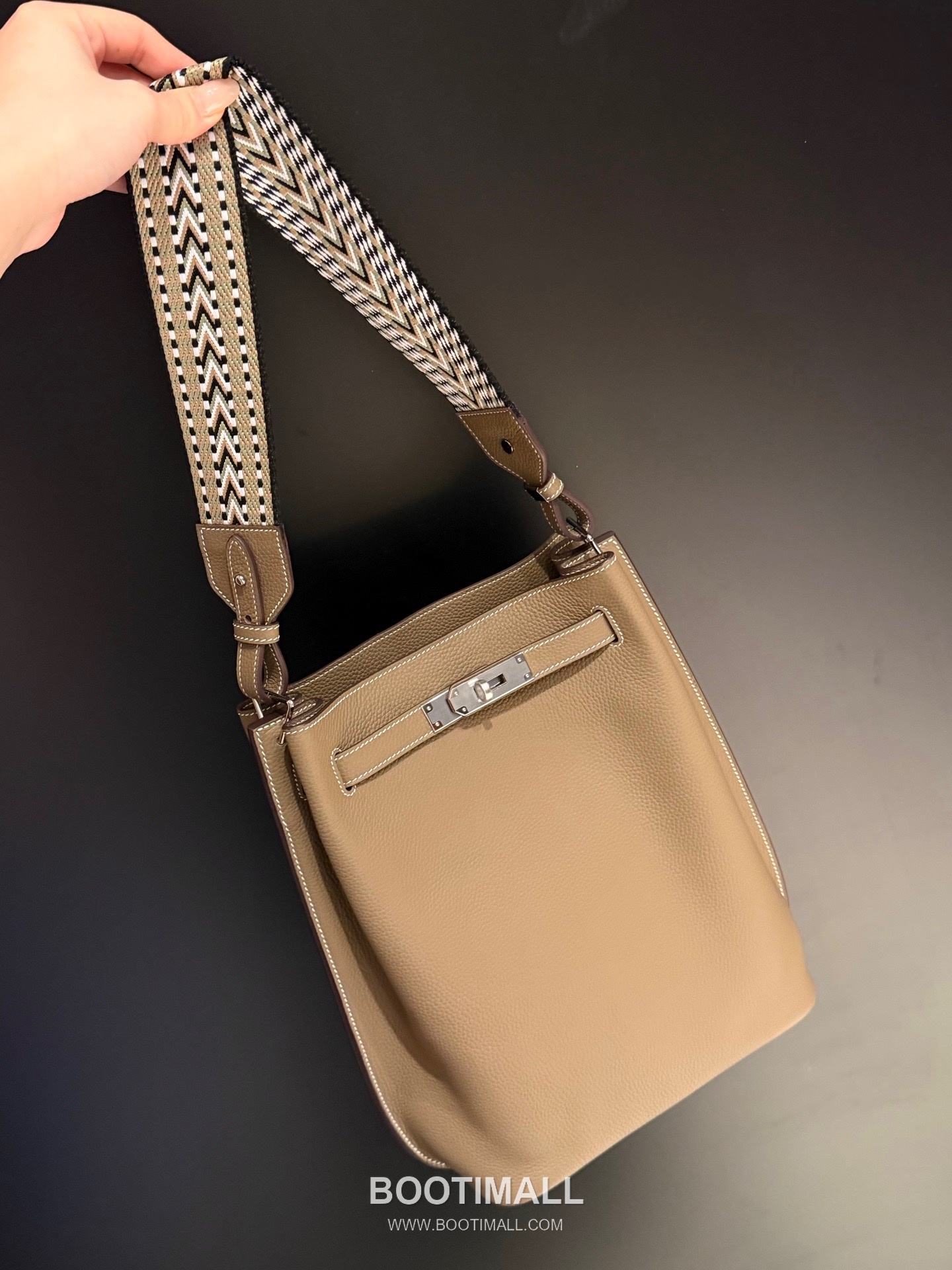 Hermes So Kelly 22 Togo Leather Etoupe Shoulder Bag 에르메스 소 켈리 22 토고 가죽 에토프 숄더백 22cm 2
