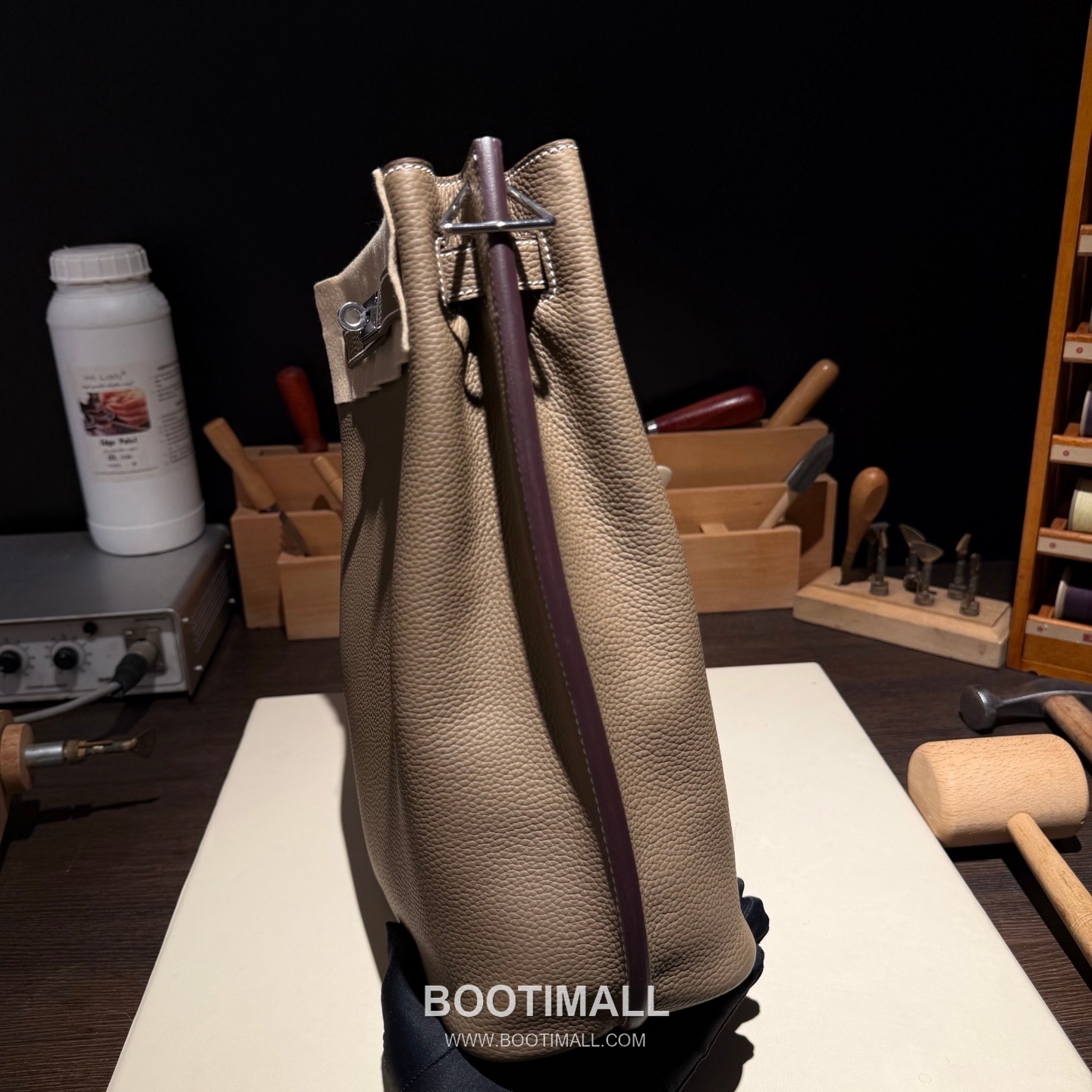 Hermes So Kelly 22 Togo Leather Etoupe Shoulder Bag 에르메스 소 켈리 22 토고 가죽 에토프 숄더백 22cm 8