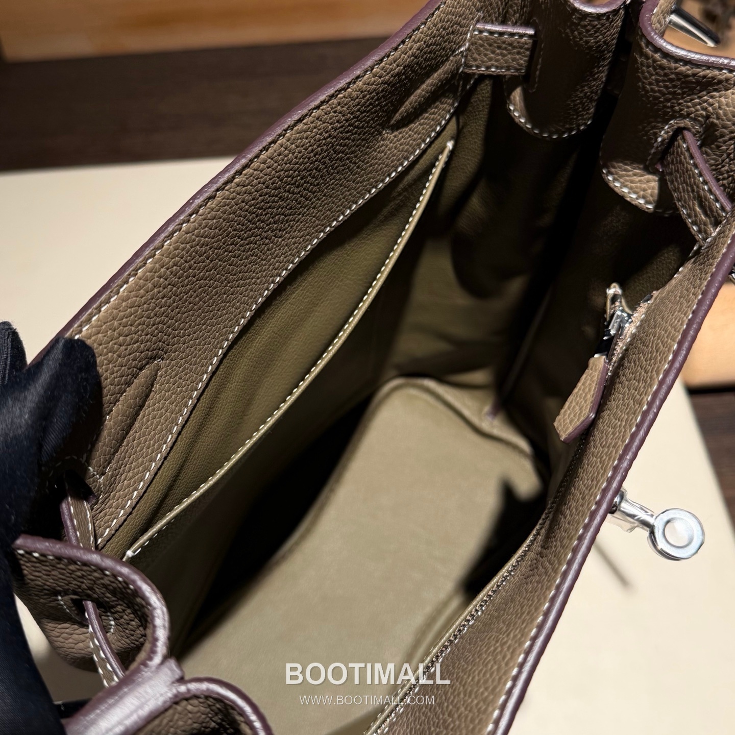 Hermes So Kelly 22 Togo Leather Etoupe Shoulder Bag 에르메스 소 켈리 22 토고 가죽 에토프 숄더백 22cm 12