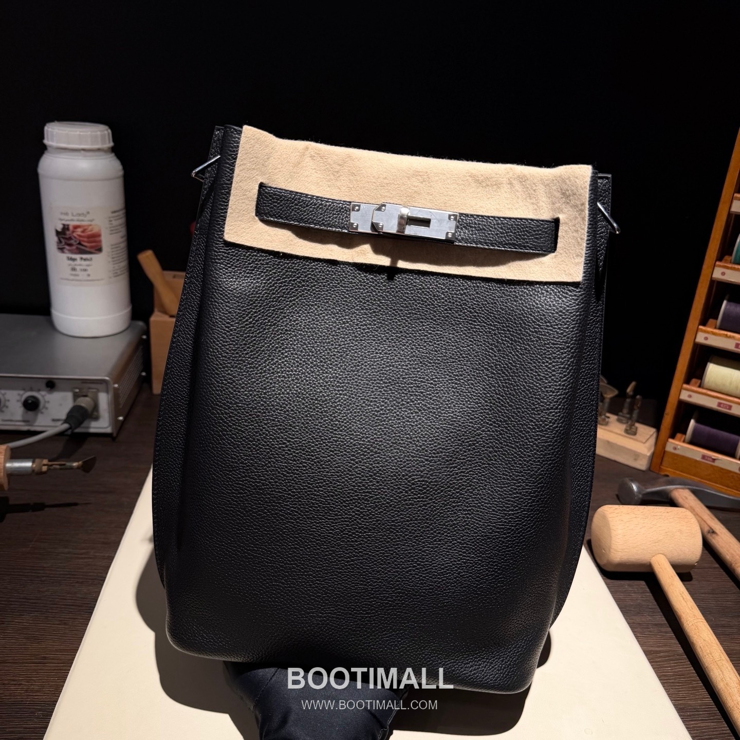 Hermes So Kelly 22 Togo Leather Black Top Handle Bag 에르메스 소 켈리 22 토고 레더 블랙 탑핸들백 22cm 5