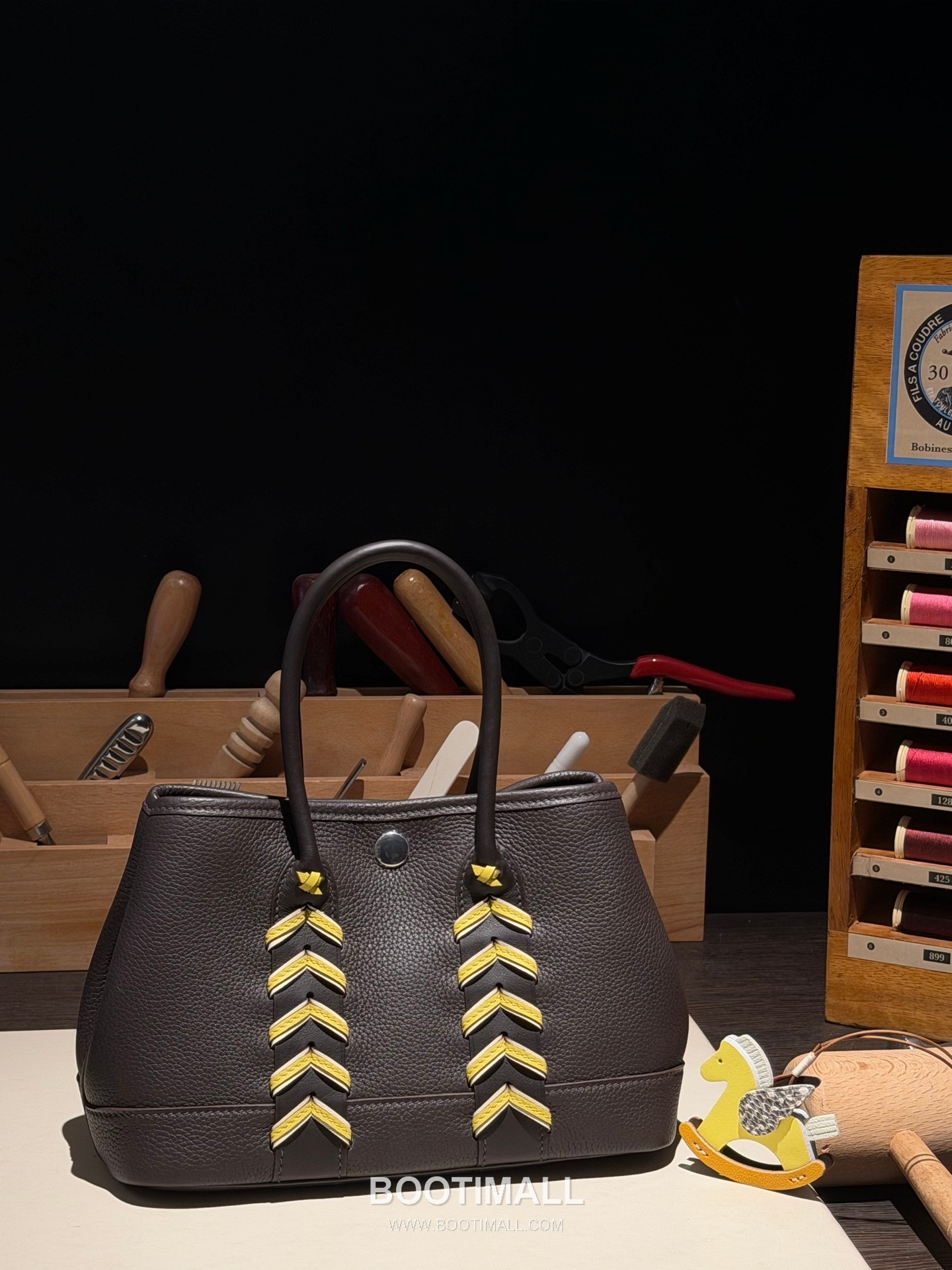 Hermès Neo Garden 23 Braided Ntogo and Swift Calfskin Ebony Tote Bag 에르메스 네오 가든 23 브레이디드 엔토고·스위프트 송아지 가죽 에보니 토트백 23cm 1