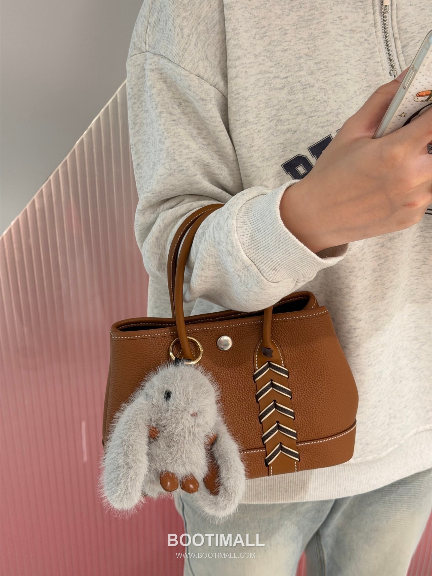 Hermès Neo Garden 23 Woven Ntogo and Swift Calfskin Black Tote Bag 에르메스 네오 가든 23 위븐 엔토고·스위프트 송아지 가죽 블랙 토트백 2