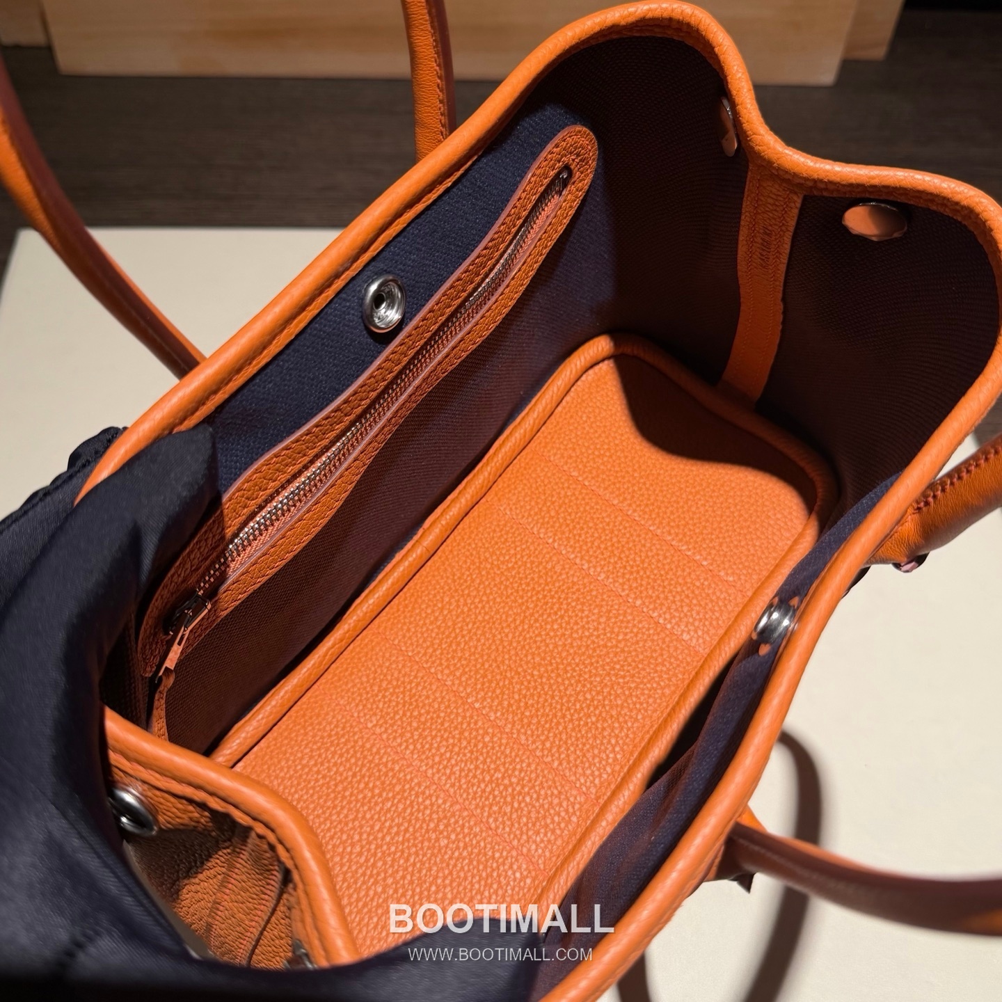 Hermès Neo Garden 23 Woven Ntogo and Swift Calfskin Black Tote Bag 에르메스 네오 가든 23 위븐 엔토고·스위프트 송아지 가죽 블랙 토트백 10