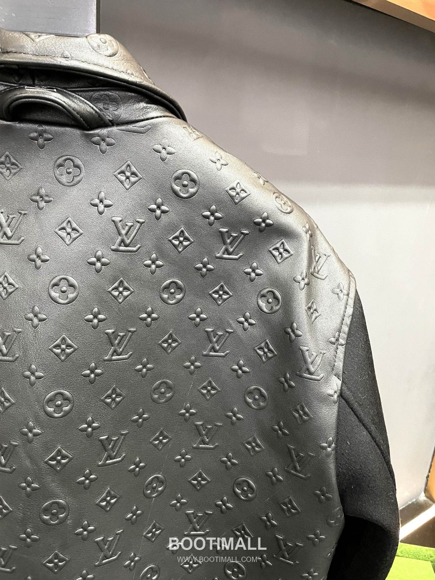 Louis Vuitton Lambskin Cashmere Panel Jacket Lambskin, Black 루이비통 램스킨 캐시미어 패널 재킷 블랙 12