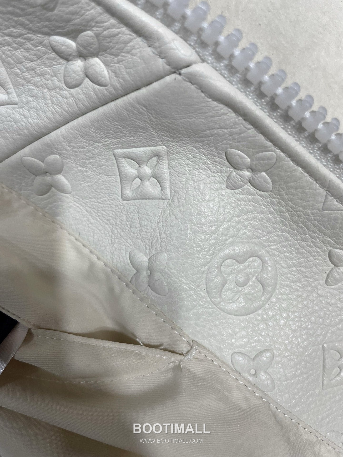 Louis Vuitton 2026 Embossed Leather Jacket Lambskin, Cashmere Black 루이비통 2026 엠보스 가죽 재킷 양가죽, 캐시미어 블랙 7