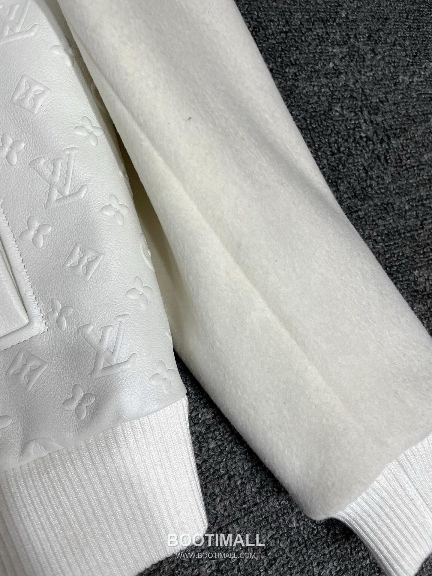 Louis Vuitton 2026 Embossed Leather Jacket Lambskin, Cashmere Black 루이비통 2026 엠보스 가죽 재킷 양가죽, 캐시미어 블랙 8