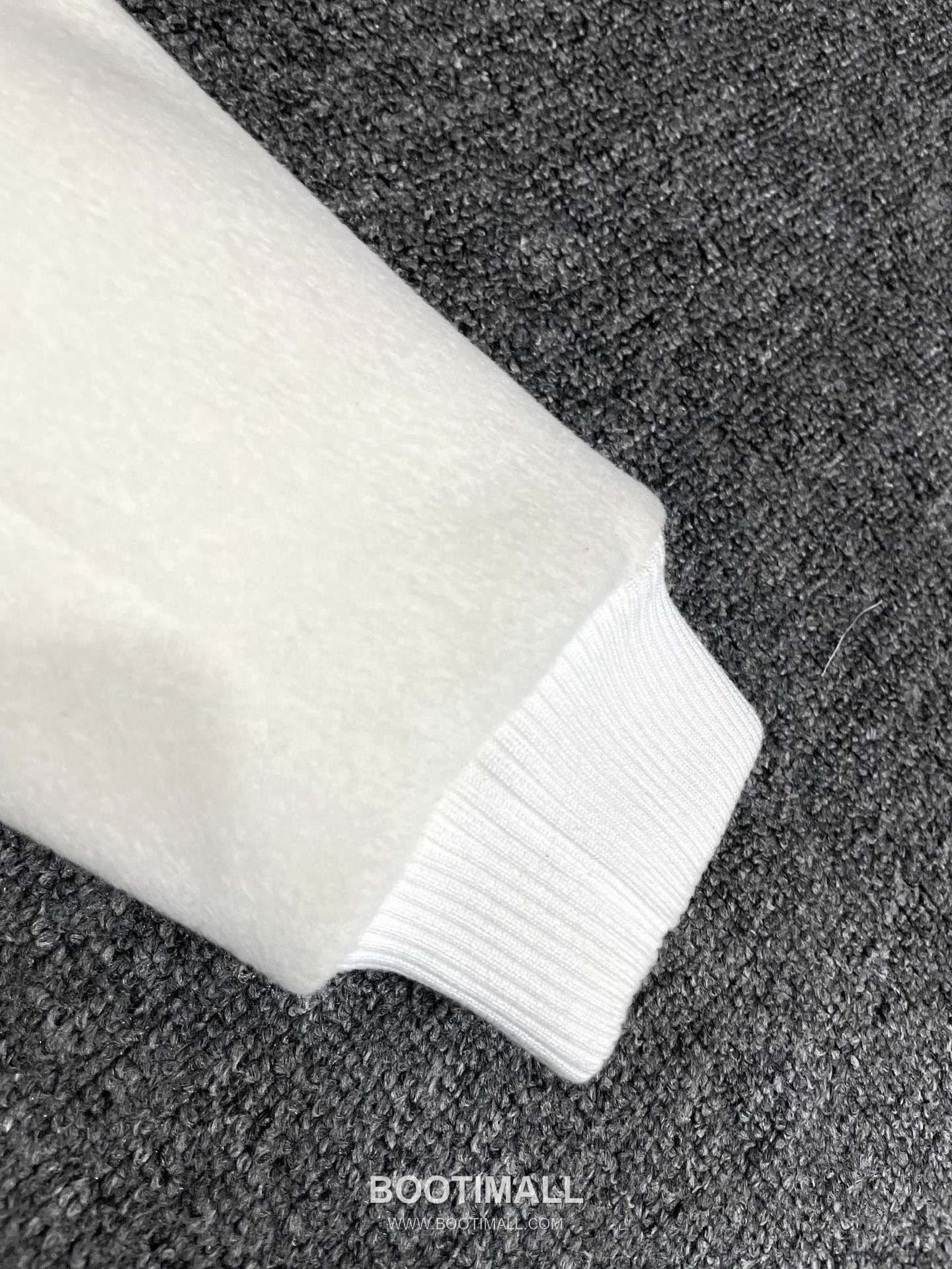 Louis Vuitton 2026 Embossed Leather Jacket Lambskin, Cashmere Black 루이비통 2026 엠보스 가죽 재킷 양가죽, 캐시미어 블랙 9