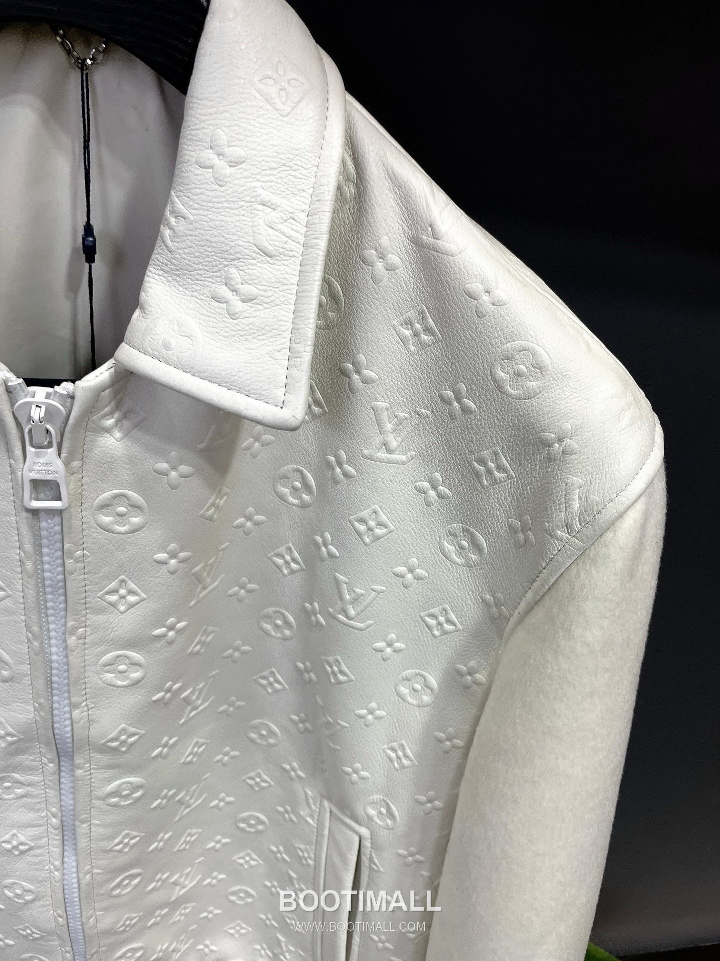 Louis Vuitton 2026 Embossed Leather Jacket Lambskin, Cashmere Black 루이비통 2026 엠보스 가죽 재킷 양가죽, 캐시미어 블랙 16