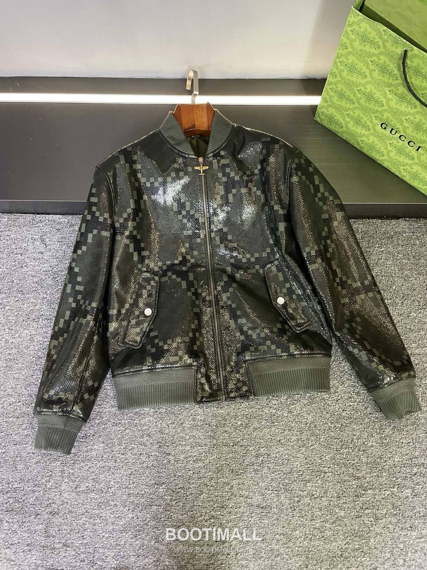 Louis Vuitton Snakeskin-Embossed Damier Leather Jacket Lambskin 루이비통 스네이크 엠보스드 다미에 가죽 재킷 양가죽 7