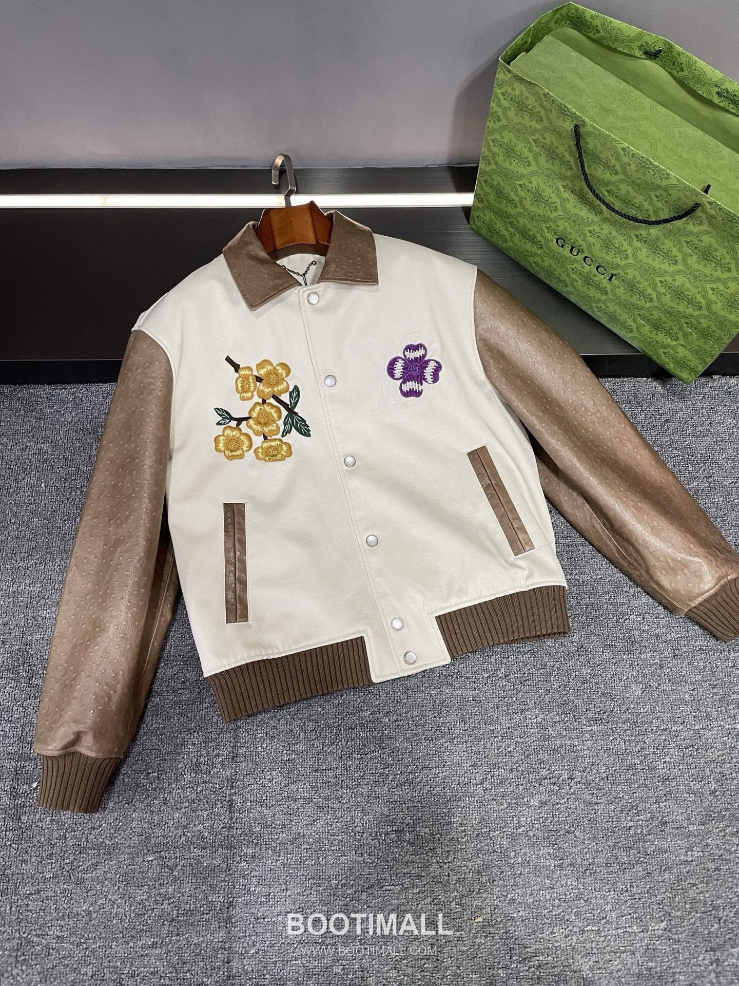 Louis Vuitton Ostrich Leather Embroidered Outerwear Brown Jacket 루이비통 오스트리치 가죽 자수 아우터 브라운 자켓 8