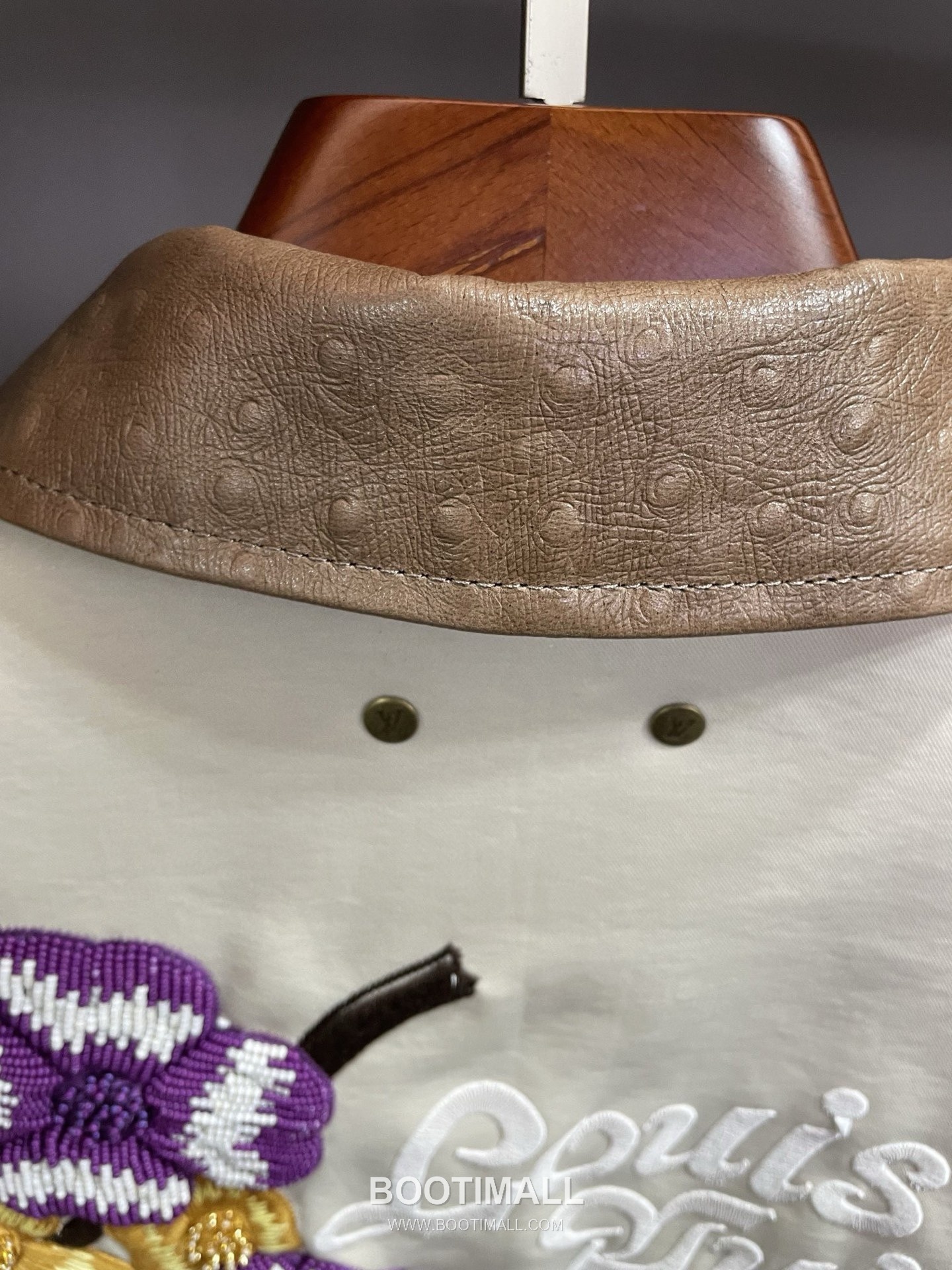 Louis Vuitton Ostrich Leather Embroidered Outerwear Brown Jacket 루이비통 오스트리치 가죽 자수 아우터 브라운 자켓 21