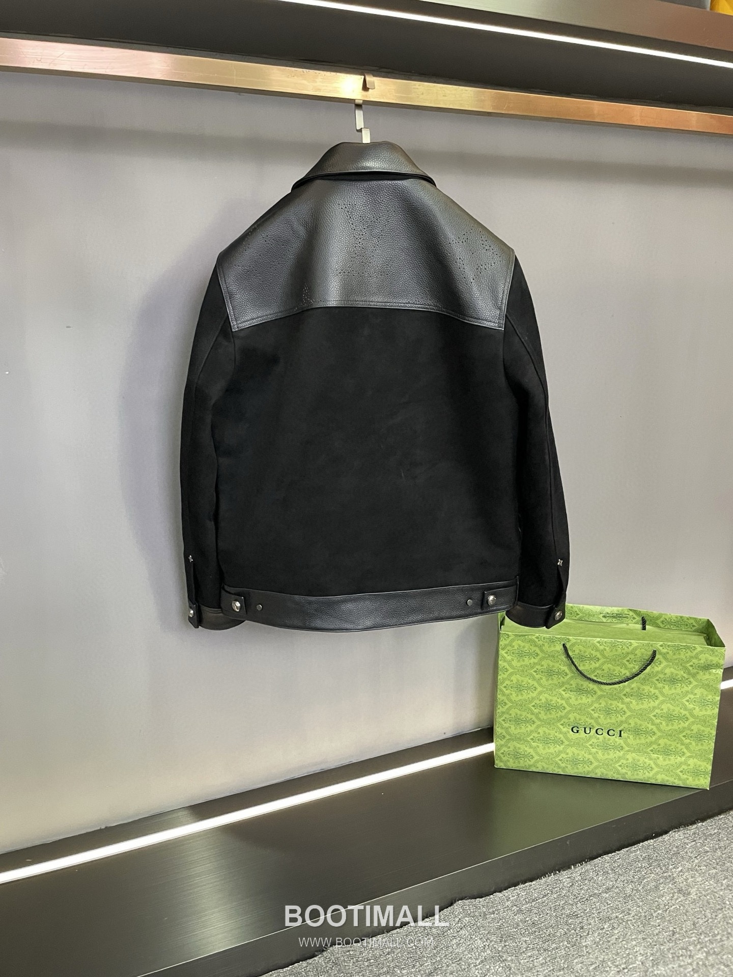 Louis Vuitton Laser-Perforated Shearling Jacket Lambskin Black Leather 루이비통 레이저 펀칭 시어링 재킷 양가죽 블랙 가죽 21