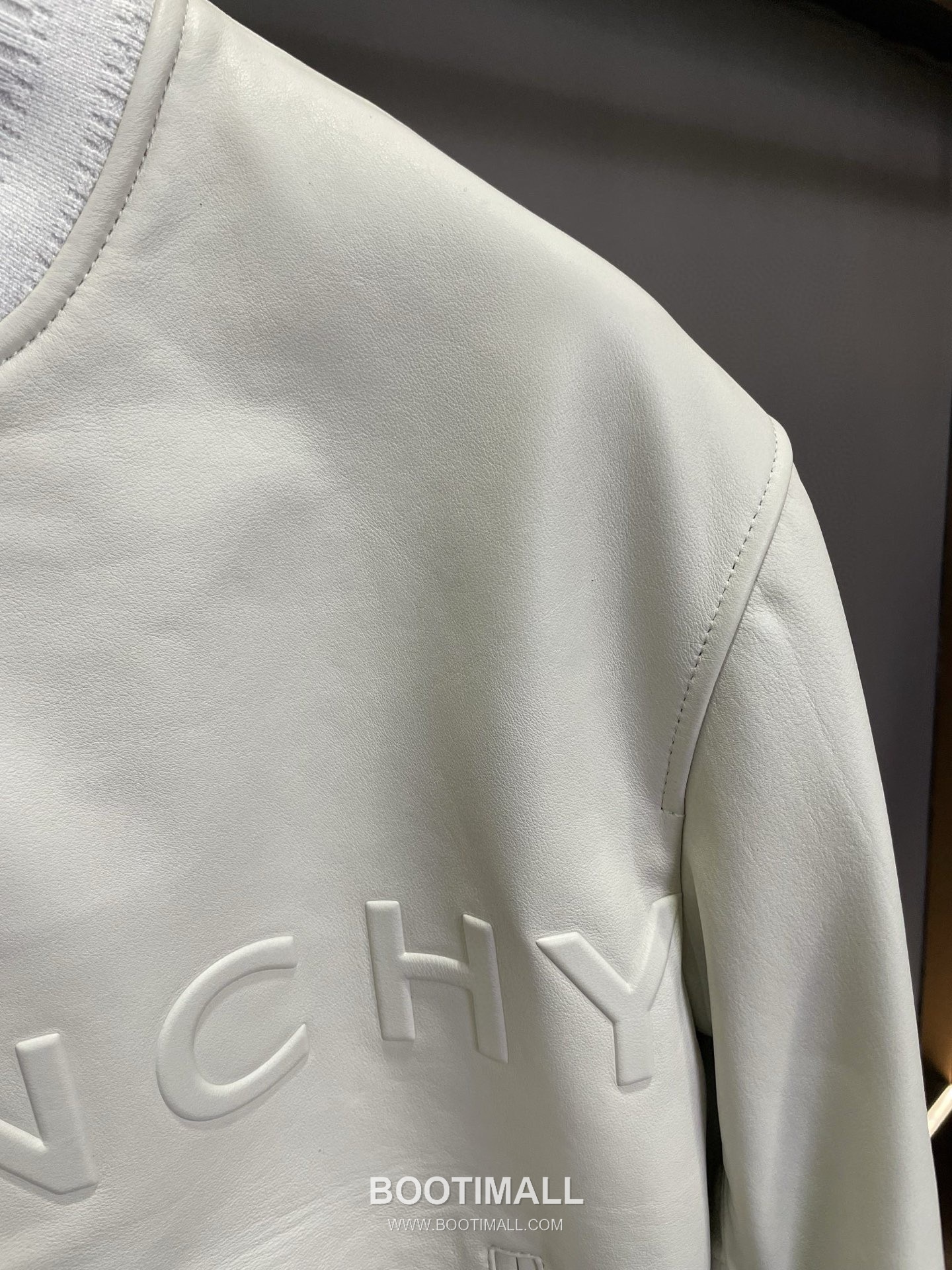 Givenchy Labyrinth Embossed Varsity Lambskin Black Jacket 지방시 라비린스 엠보스 바시티 양가죽 블랙 자켓 7