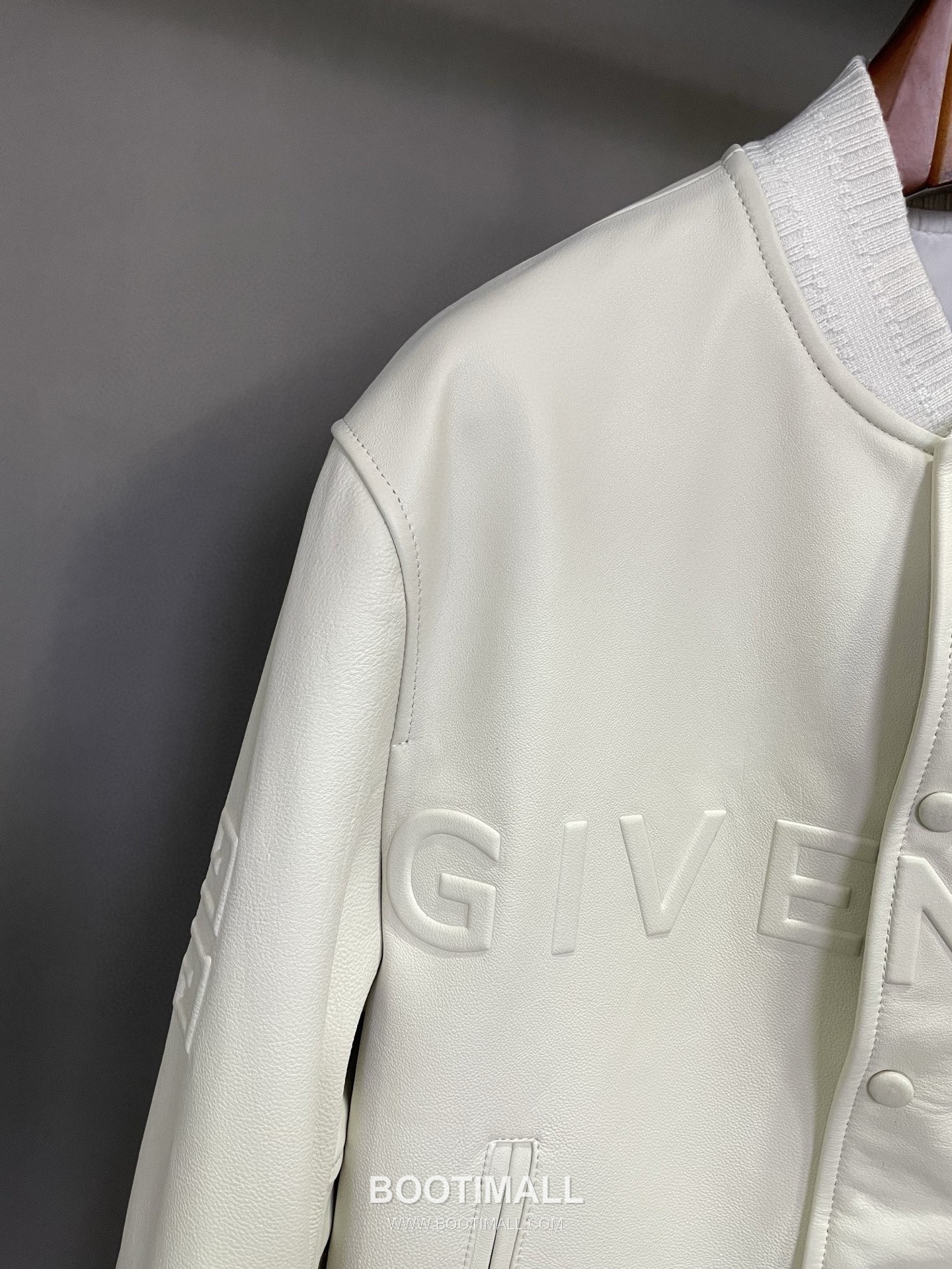 Givenchy Labyrinth Embossed Varsity Lambskin Black Jacket 지방시 라비린스 엠보스 바시티 양가죽 블랙 자켓 15