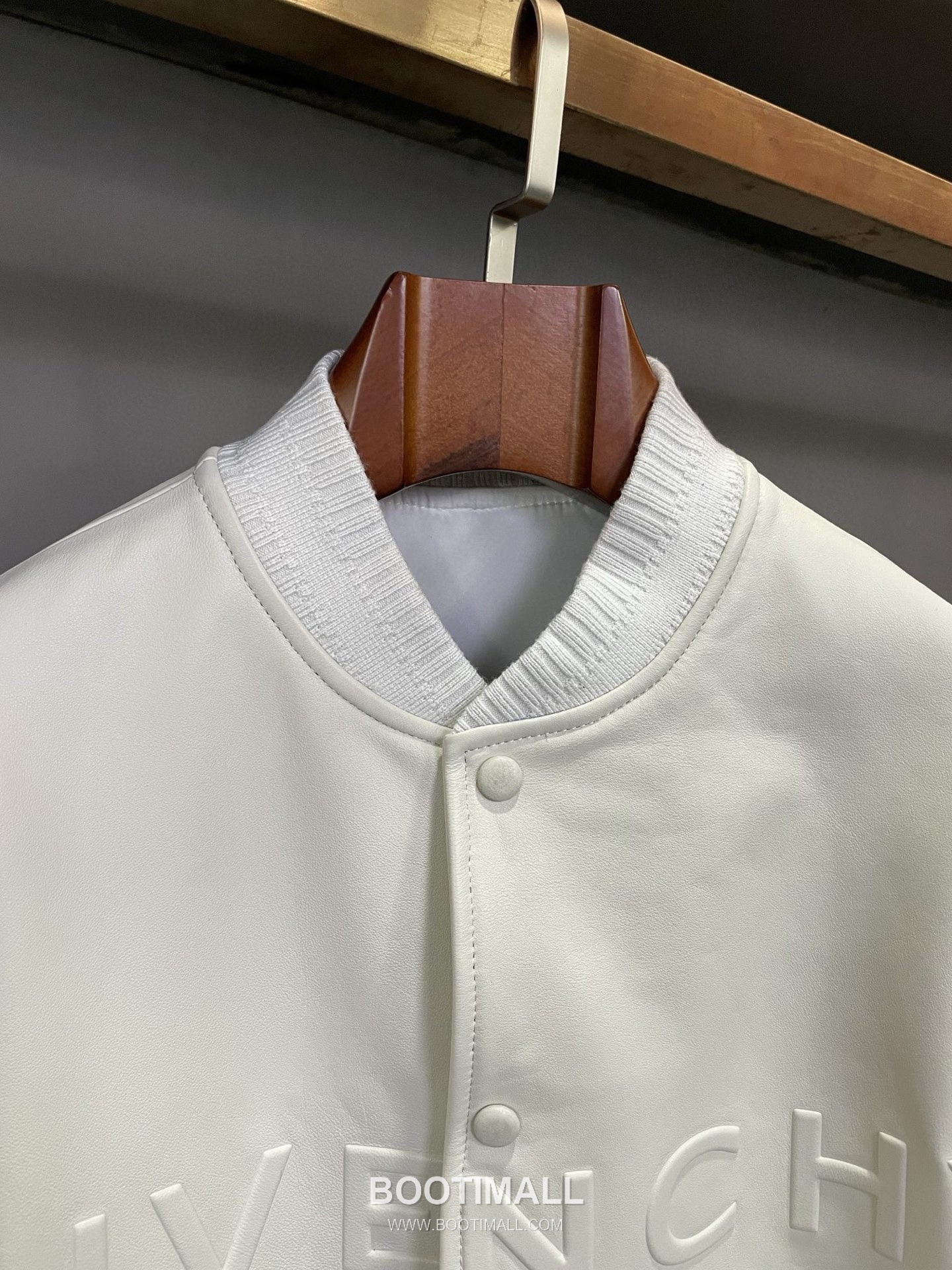 Givenchy Labyrinth Embossed Varsity Lambskin Black Jacket 지방시 라비린스 엠보스 바시티 양가죽 블랙 자켓 18