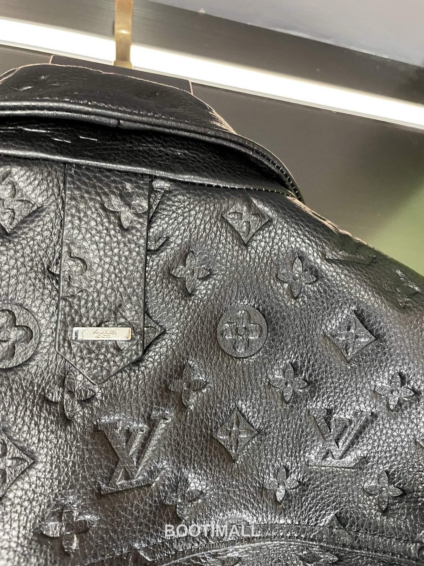 Louis Vuitton Monogram Embossed Leather Jacket Calfskin 루이비통 모노그램 엠보스드 레더 재킷 송아지가죽 7