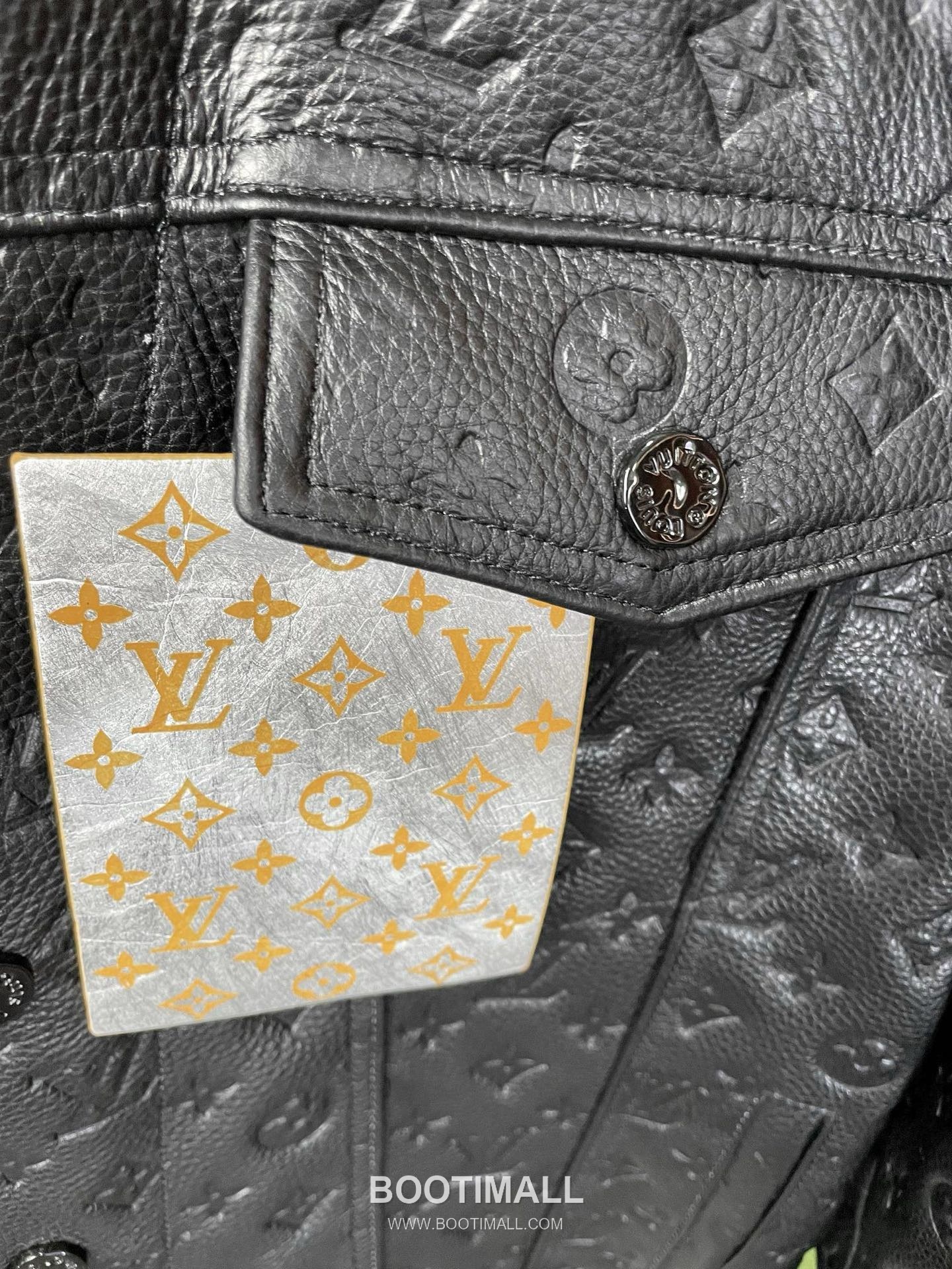 Louis Vuitton Monogram Embossed Leather Jacket Calfskin 루이비통 모노그램 엠보스드 레더 재킷 송아지가죽 14