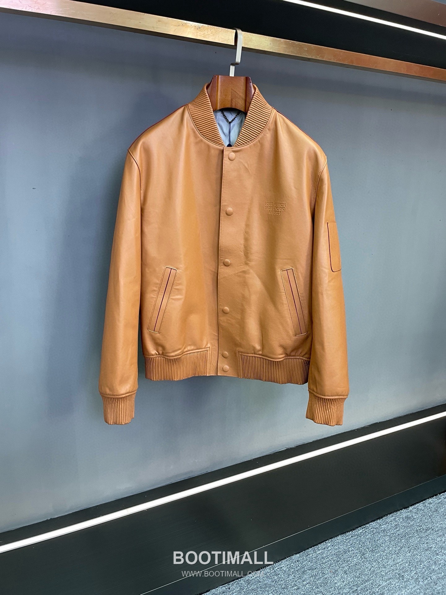 Louis Vuitton Remember the Future Calfskin Outerwear Yellow Jacket 루이비통 리멤버 더 퓨처 카프스킨 아우터 송아지가죽 옐로우 자켓 18