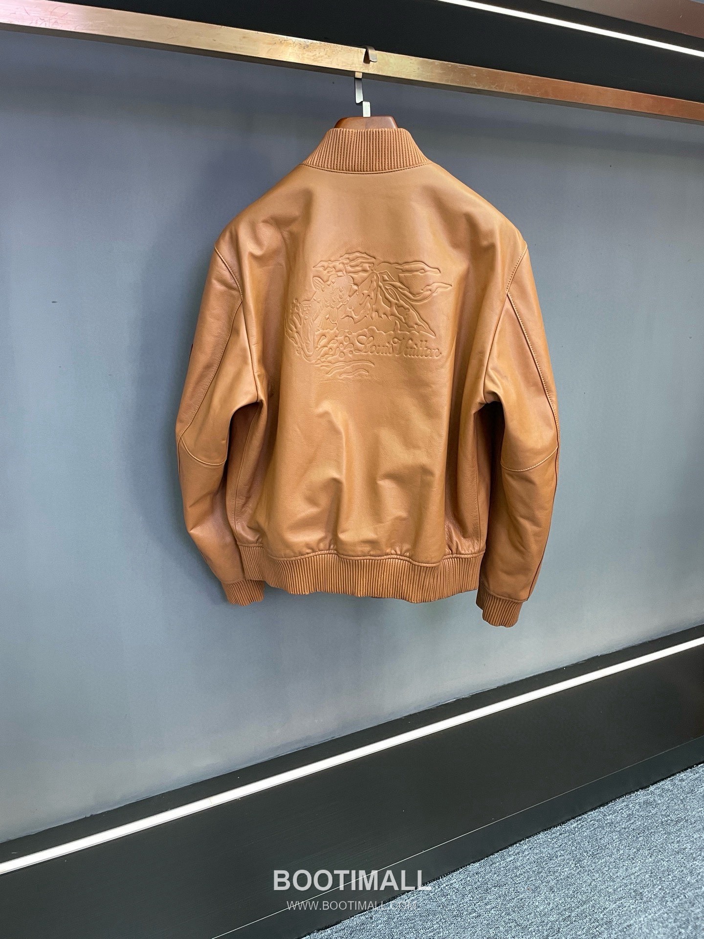 Louis Vuitton Remember the Future Calfskin Outerwear Yellow Jacket 루이비통 리멤버 더 퓨처 카프스킨 아우터 송아지가죽 옐로우 자켓 19