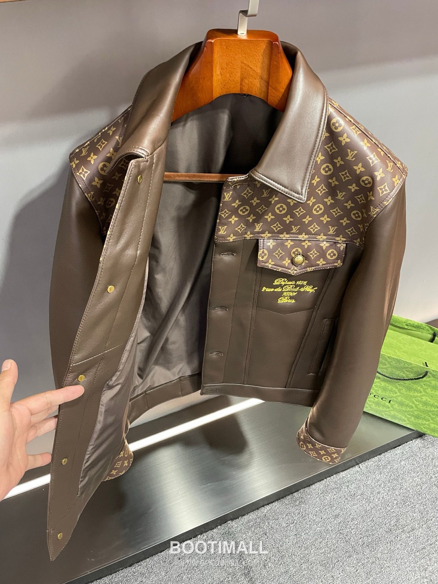 Louis Vuitton Monogram Print Lambskin Jacket 루이비통 모노그램 프린트 램스킨 재킷 양가죽 17