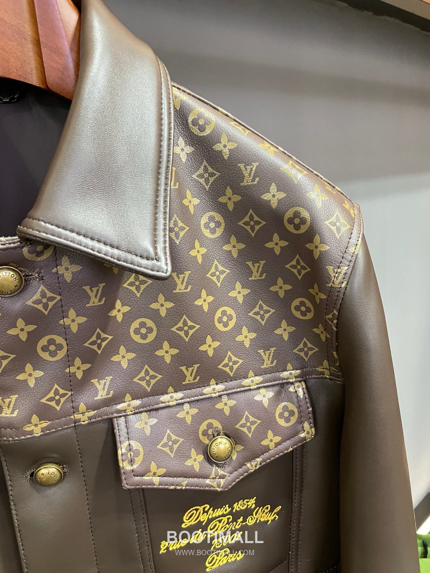 Louis Vuitton Monogram Print Lambskin Jacket 루이비통 모노그램 프린트 램스킨 재킷 양가죽 19