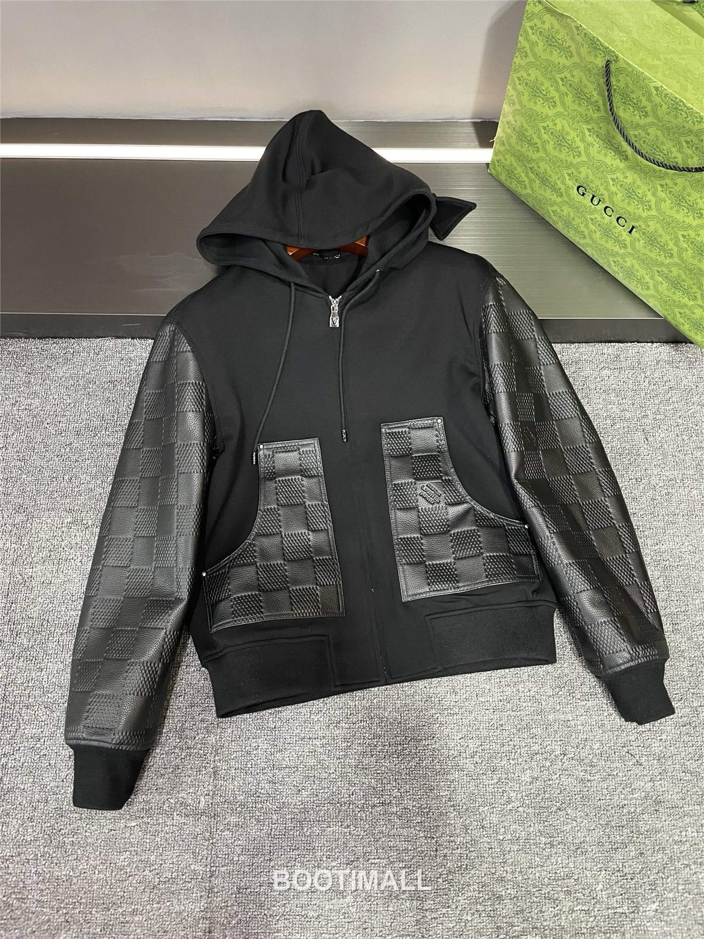 Louis Vuitton Damier-Embossed Hooded Cardigan Lambskin, Terry Cloth Zip-Up Hoodie 루이비통 다미에 엠보스 후드 가디건 양가죽, 테리 집업 6