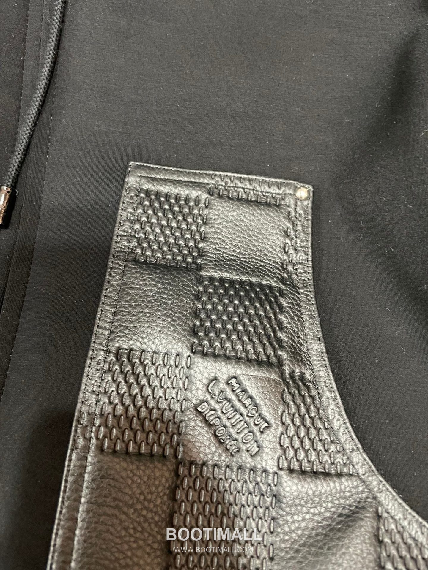 Louis Vuitton Damier-Embossed Hooded Cardigan Lambskin, Terry Cloth Zip-Up Hoodie 루이비통 다미에 엠보스 후드 가디건 양가죽, 테리 집업 9