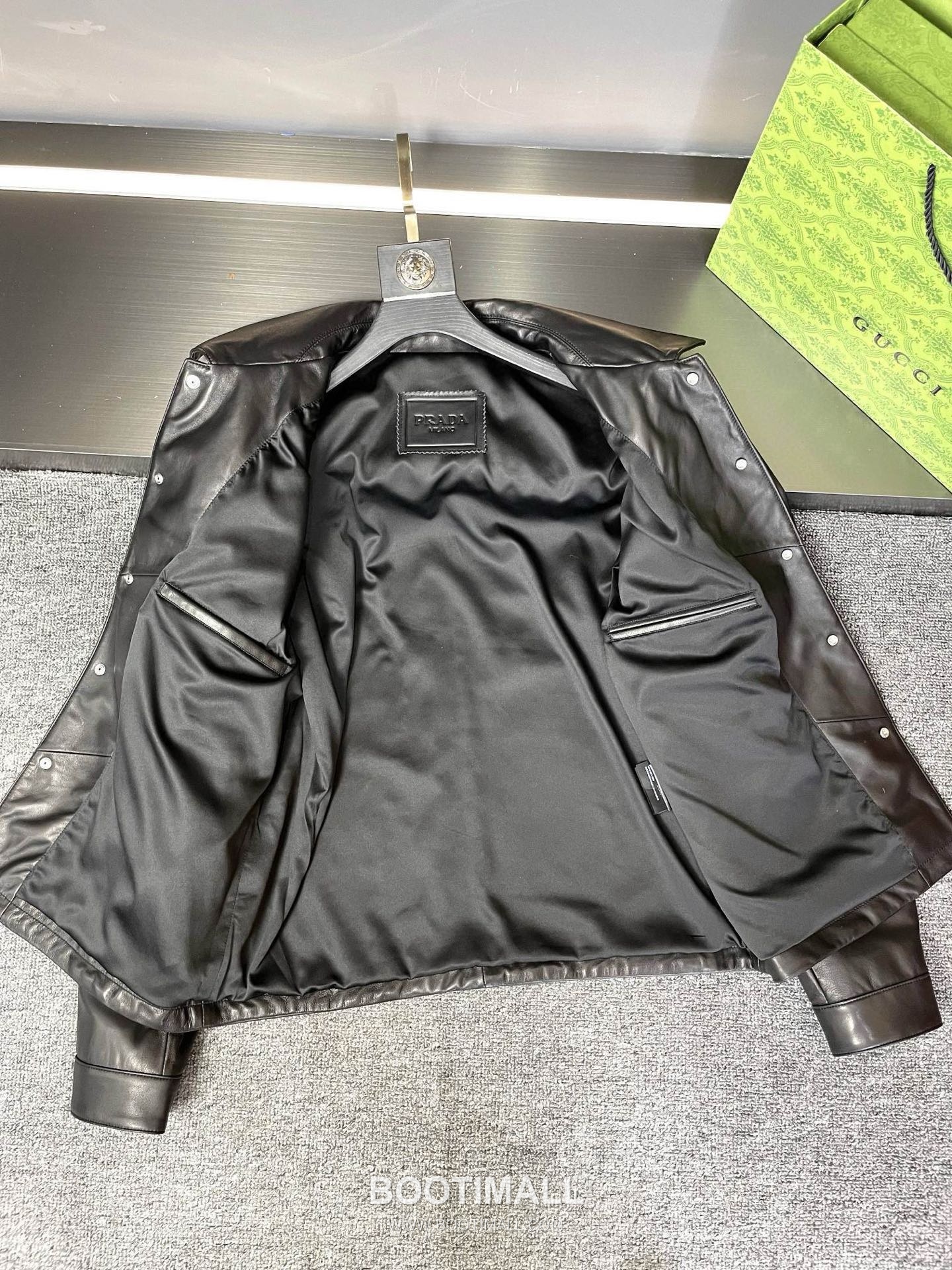 Prada Triangle Logo Leather Jacket Lambskin 프라다 트라이앵글 로고 레더 자켓 양가죽 7