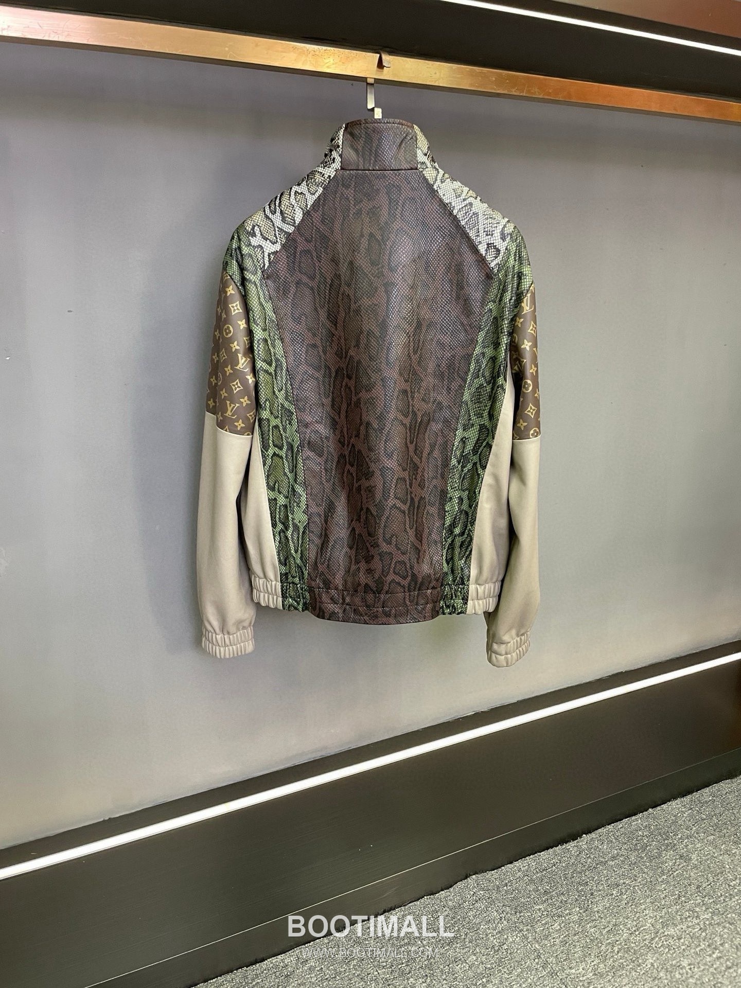 Louis Vuitton Snakeskin-Effect Leather Jacket Lambskin 루이비통 스네이크 이펙트 레더 재킷 양가죽 10