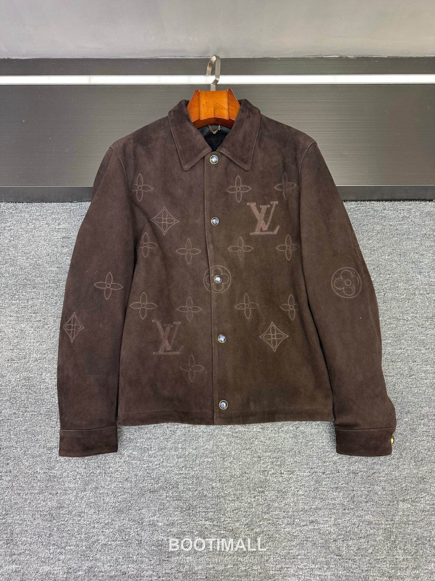 Louis Vuitton Monogram Embroidered Suede Lambskin Outerwear Brown Jacket 루이비통 모노그램 자수 스웨이드 양가죽 아우터 브라운 자켓 6