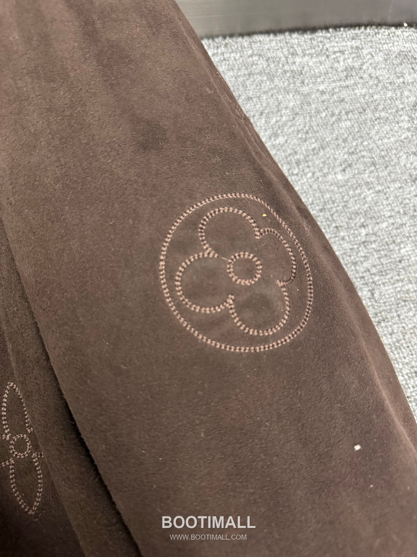 Louis Vuitton Monogram Embroidered Suede Lambskin Outerwear Brown Jacket 루이비통 모노그램 자수 스웨이드 양가죽 아우터 브라운 자켓 12