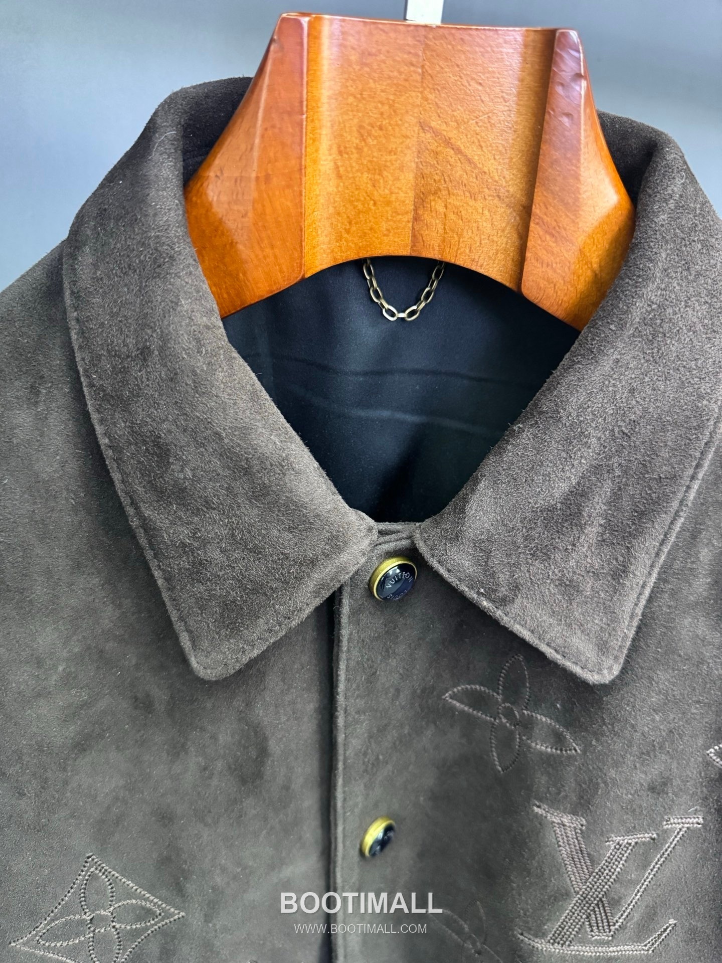 Louis Vuitton Monogram Embroidered Suede Lambskin Outerwear Brown Jacket 루이비통 모노그램 자수 스웨이드 양가죽 아우터 브라운 자켓 18