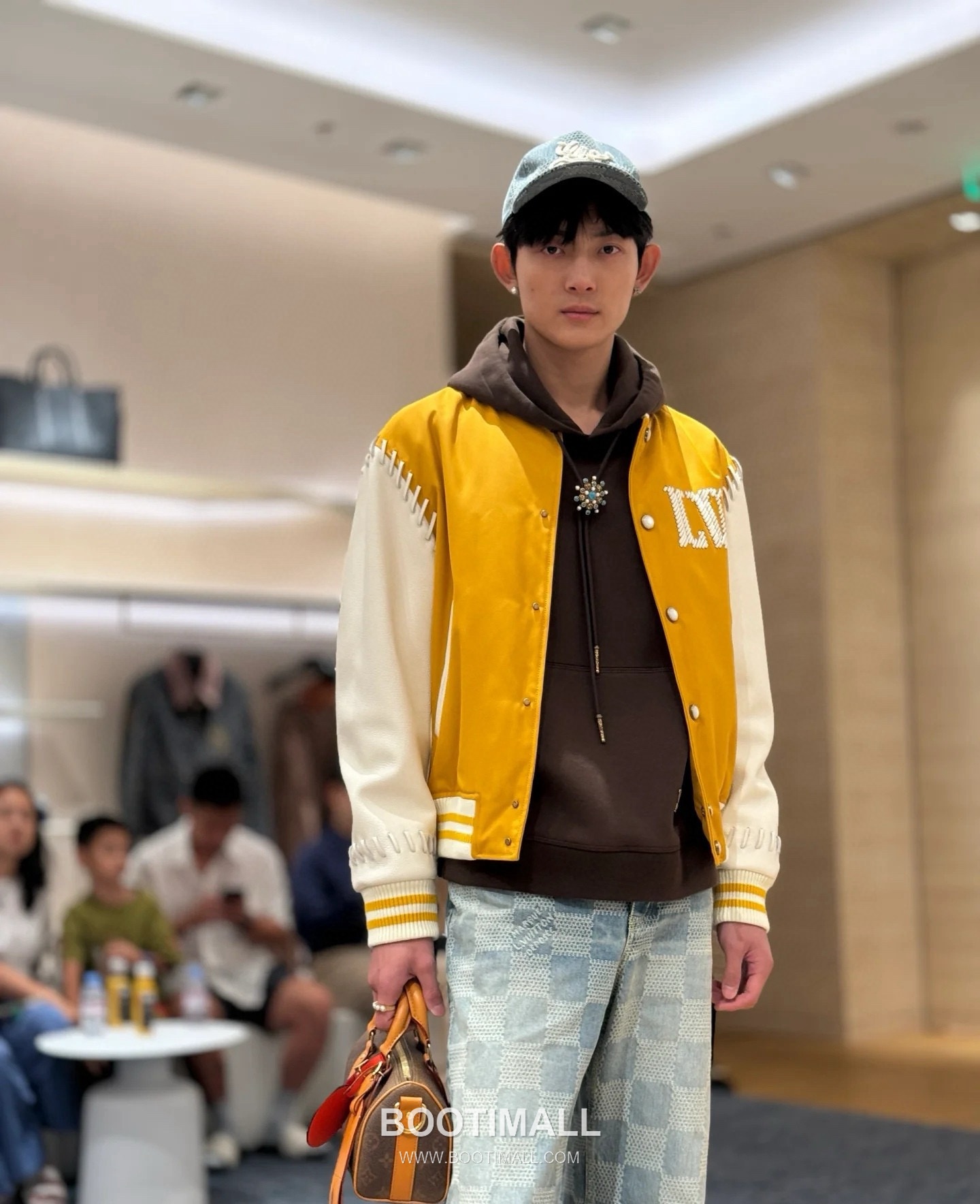 Louis Vuitton Leather Varsity Jacket Polyester Calfskin Lambskin Yellow 루이비통 가죽 바시티 재킷 폴리에스터 송아지가죽 양가죽 옐로우 3