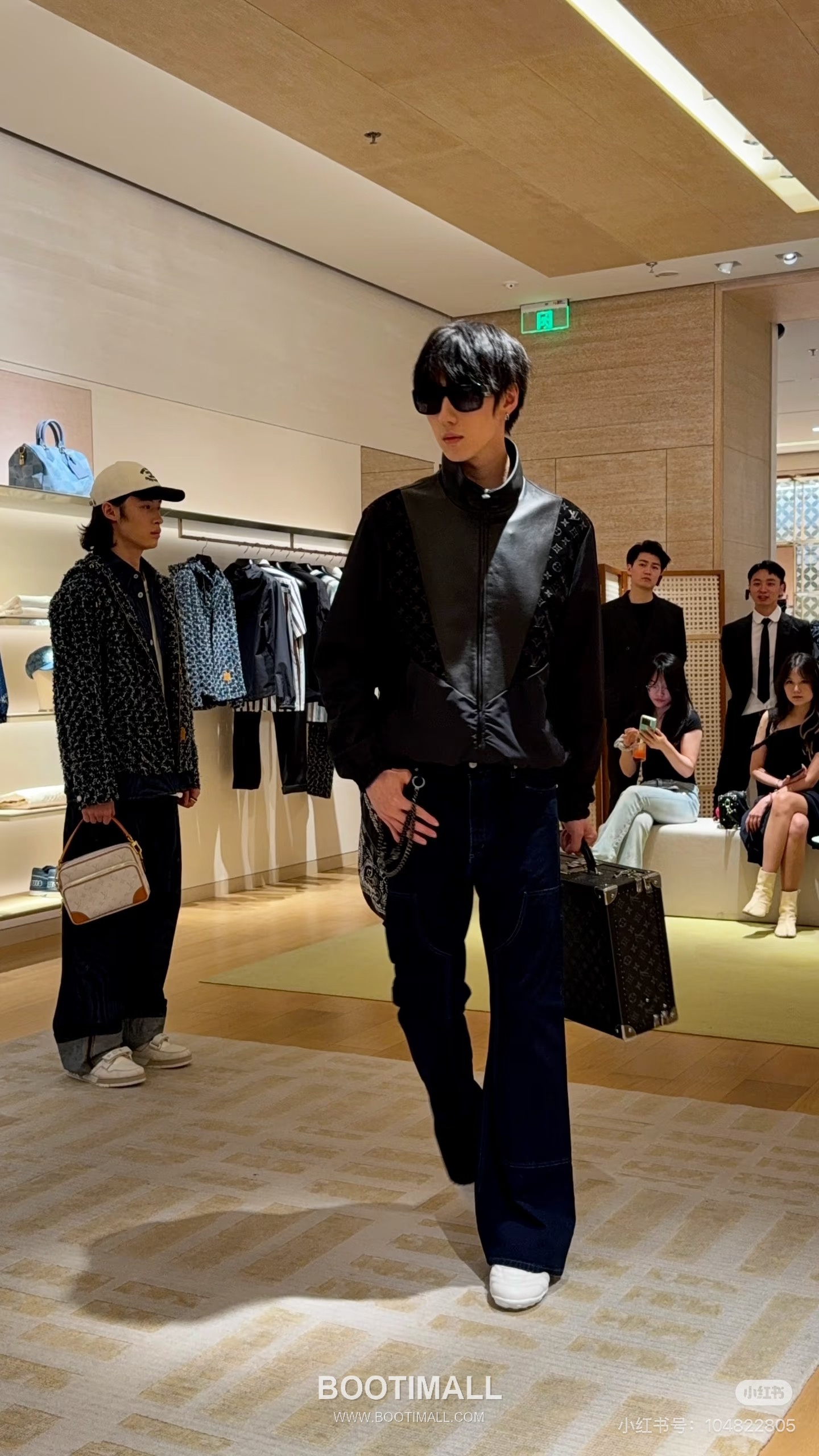 Louis Vuitton Lambskin Panel Jacket Lambskin, Polyester Black 루이비통 램스킨 패널 재킷 양가죽, 폴리에스터 블랙 6