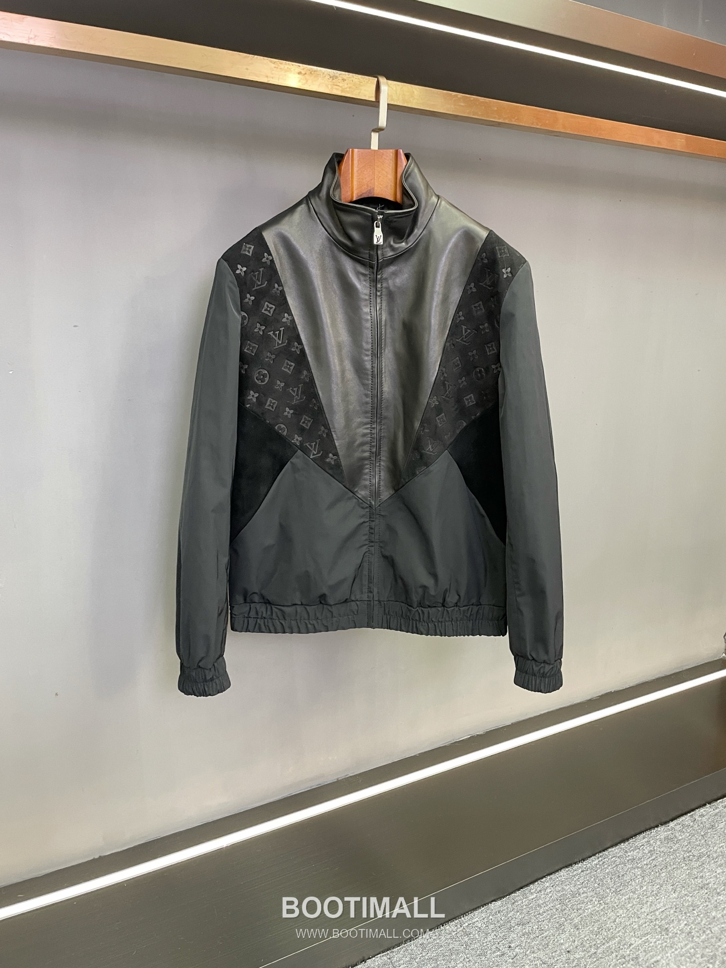 Louis Vuitton Lambskin Panel Jacket Lambskin, Polyester Black 루이비통 램스킨 패널 재킷 양가죽, 폴리에스터 블랙 16