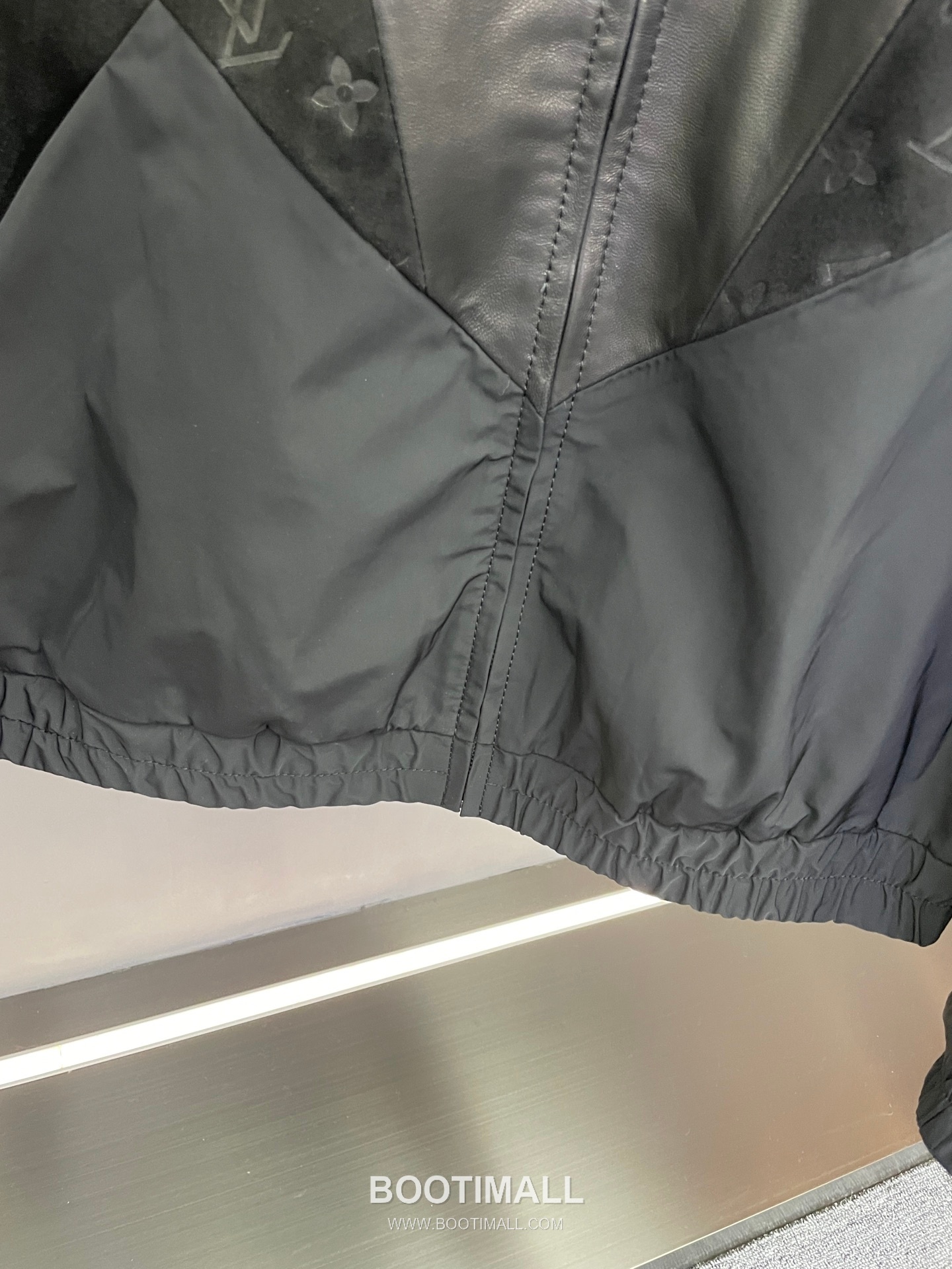 Louis Vuitton Lambskin Panel Jacket Lambskin, Polyester Black 루이비통 램스킨 패널 재킷 양가죽, 폴리에스터 블랙 22