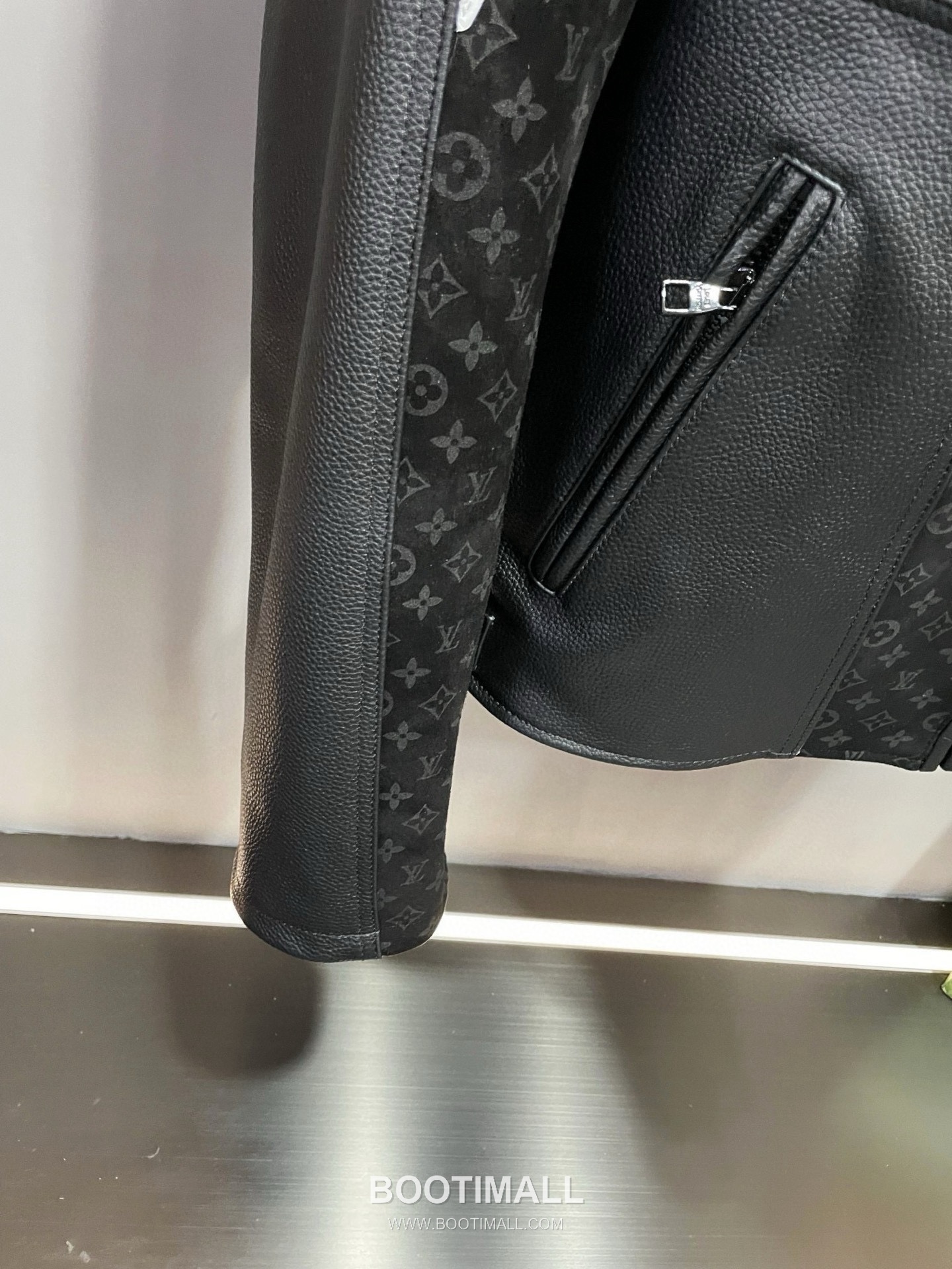 Louis Vuitton Biker Leather Jacket Calfskin Black 루이비통 바이커 가죽 재킷 송아지가죽 블랙 28