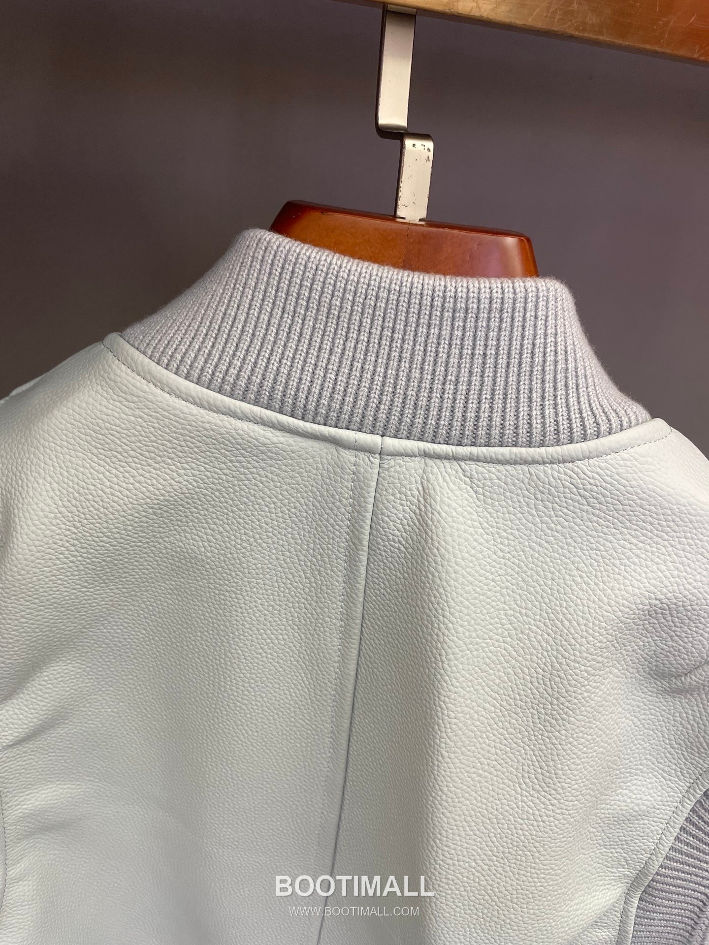 Dior CD Logo Embossed Calfskin Calfskin, Cashmere Light Blue Jacket 디올 CD 로고 엠보스드 카프스킨 캐시미어 라이트 블루 자켓 13