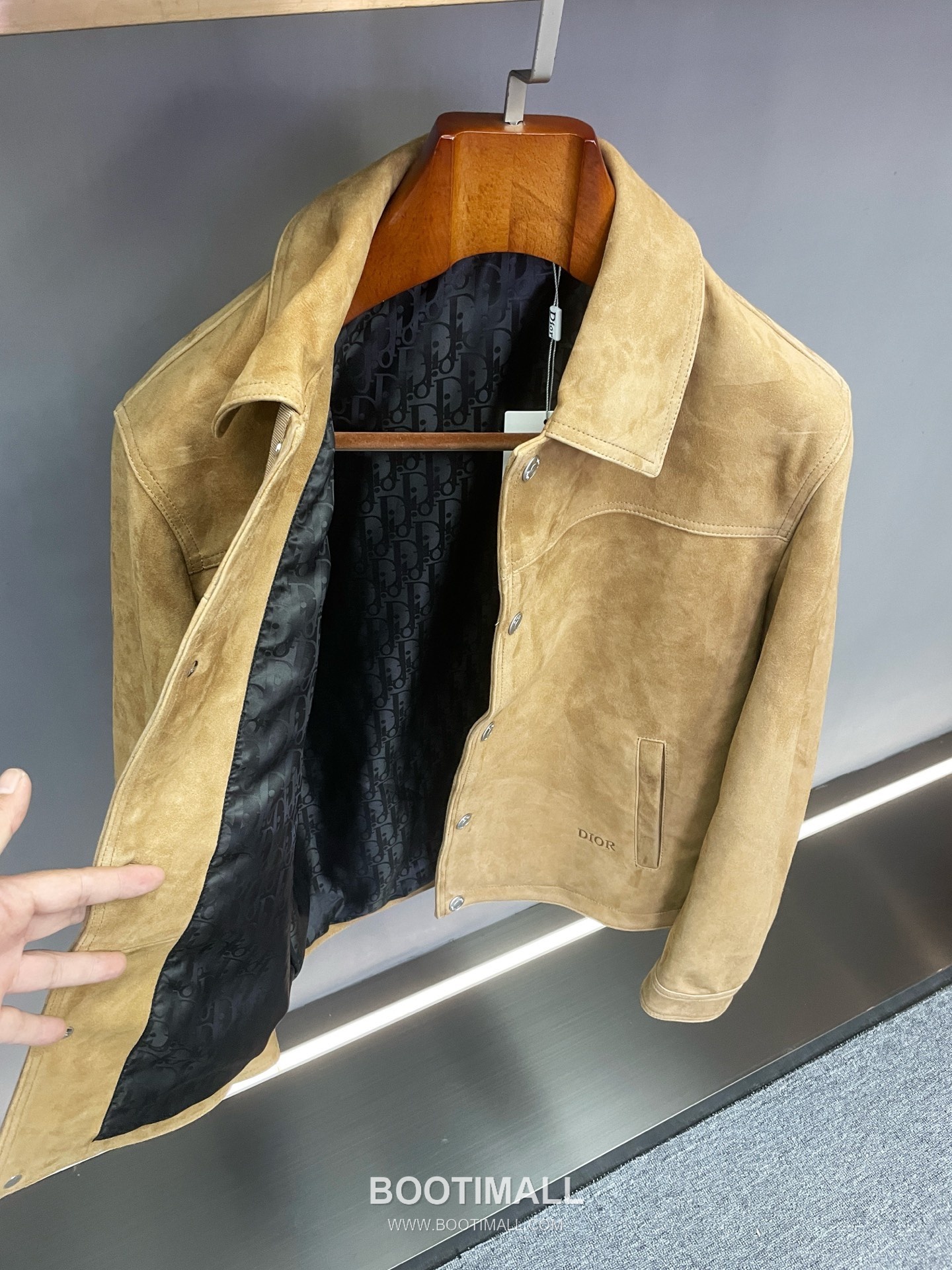 Dior 2026 S/S Suede Lambskin Khaki Leather Jacket 디올 2026 S/S 스웨이드 양가죽 카키 가죽 자켓 12