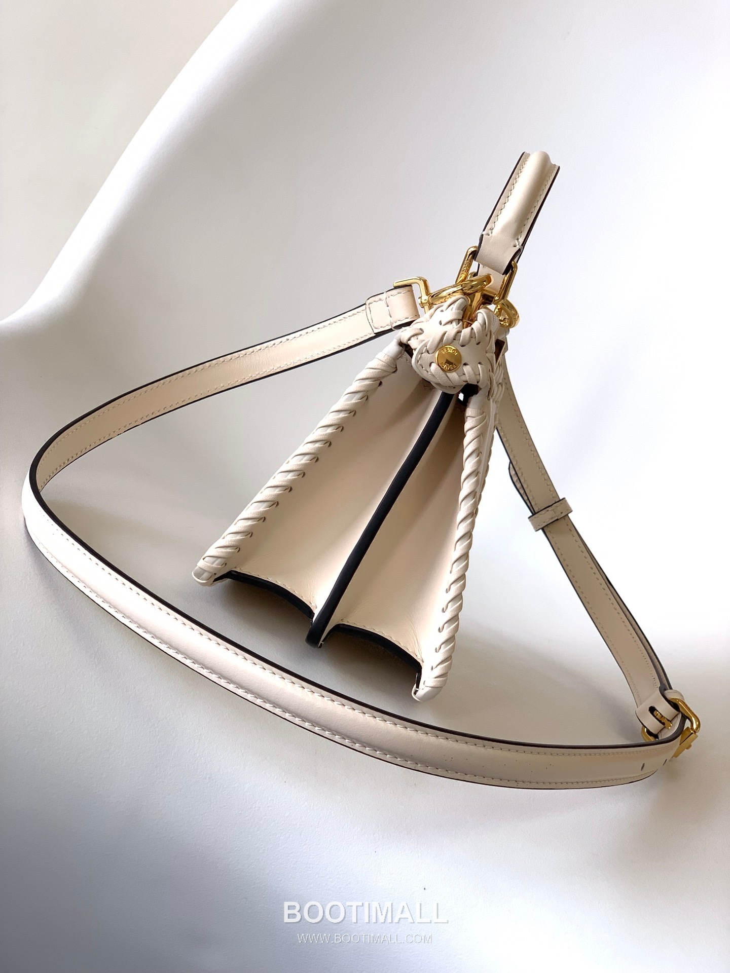 Fendi Peekaboo ISeeU Mini Leather Black Top Handle Bag 펜디 피카부 아이씨유 미니 가죽 블랙 탑핸들백 20cm 6