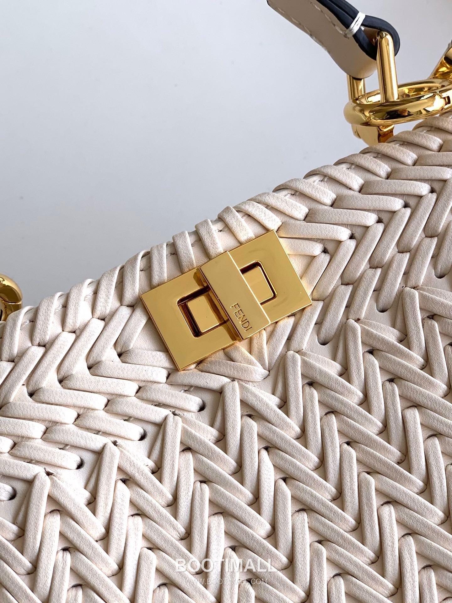 Fendi Peekaboo ISeeU Mini Leather Black Top Handle Bag 펜디 피카부 아이씨유 미니 가죽 블랙 탑핸들백 20cm 10