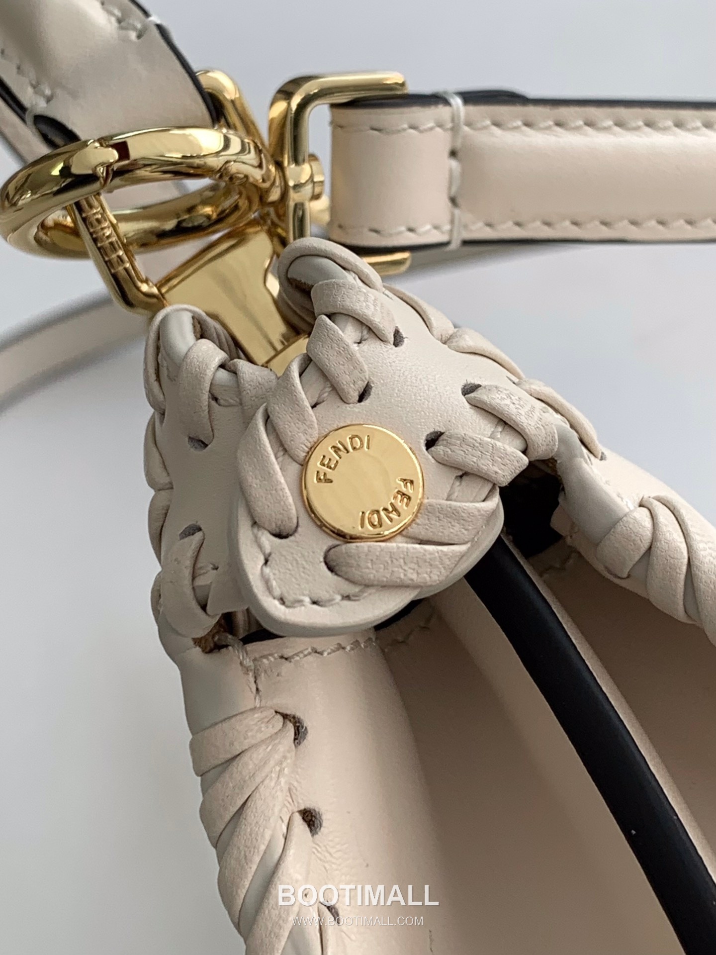 Fendi Peekaboo ISeeU Mini Leather Black Top Handle Bag 펜디 피카부 아이씨유 미니 가죽 블랙 탑핸들백 20cm 11