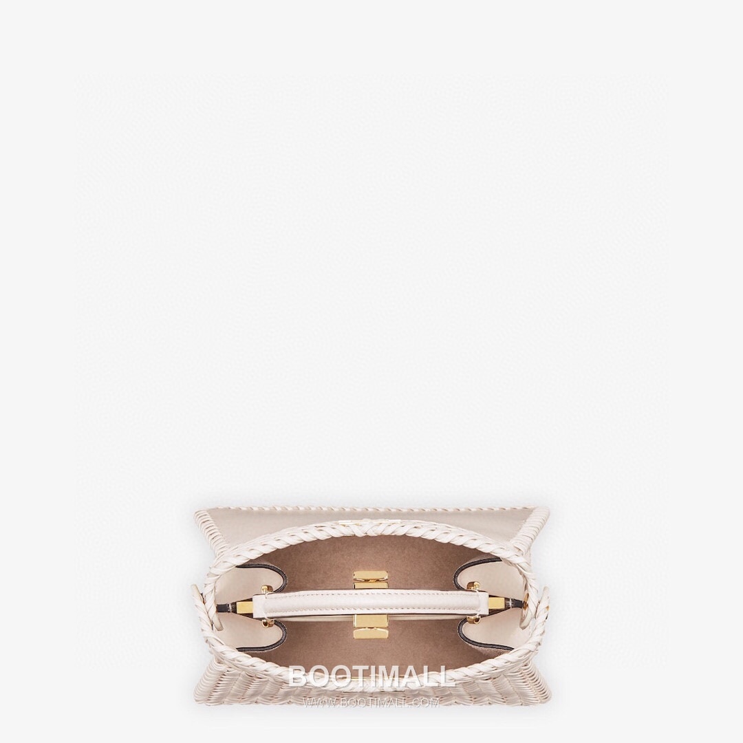 Fendi Peekaboo ISeeU Mini Leather Black Top Handle Bag 펜디 피카부 아이씨유 미니 가죽 블랙 탑핸들백 20cm 17