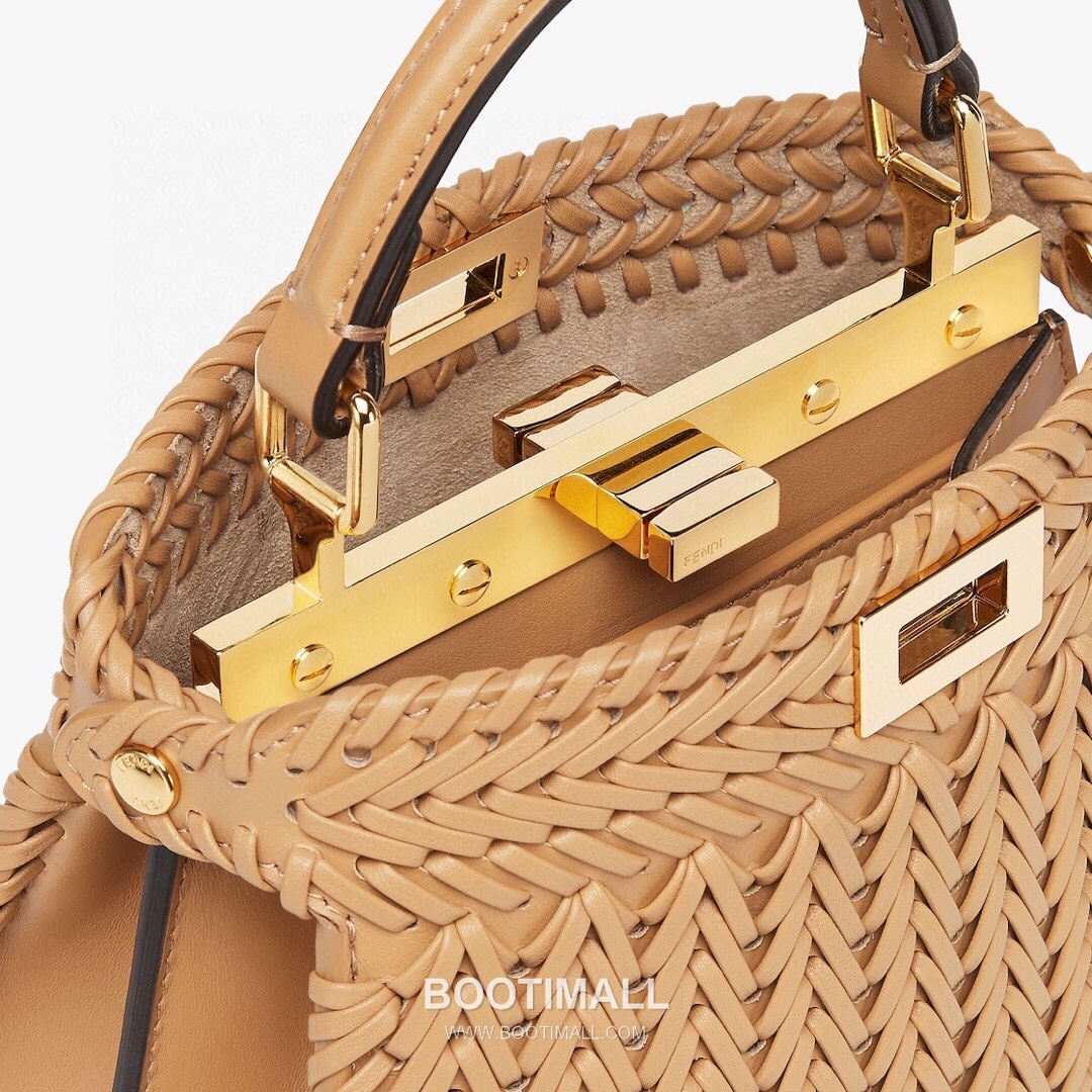 Fendi Peekaboo ISeeU Mini Leather Black Top Handle Bag 펜디 피카부 아이씨유 미니 가죽 블랙 탑핸들백 20cm 7