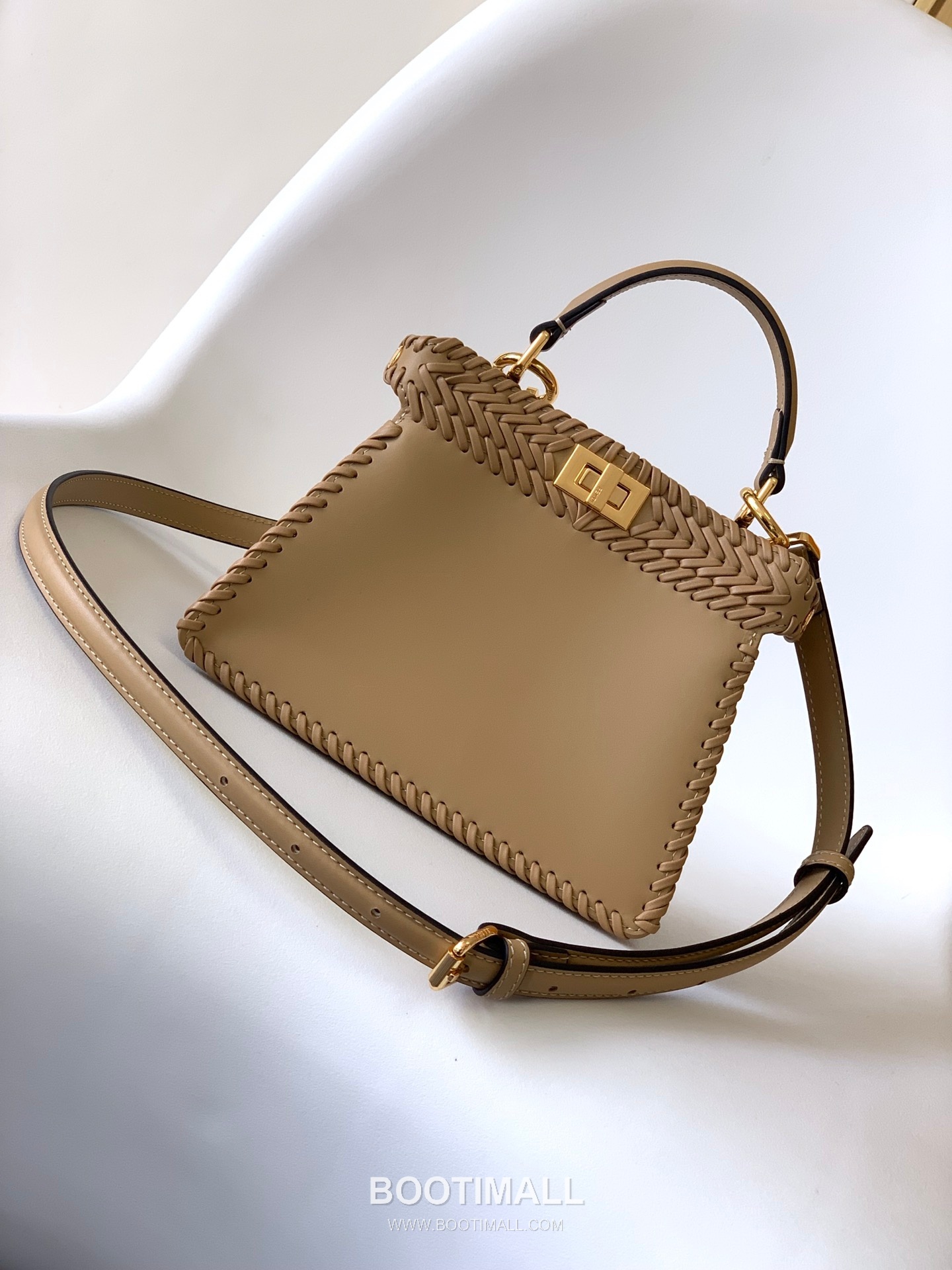 Fendi Peekaboo ISeeU Mini Leather Black Top Handle Bag 펜디 피카부 아이씨유 미니 가죽 블랙 탑핸들백 20cm 9