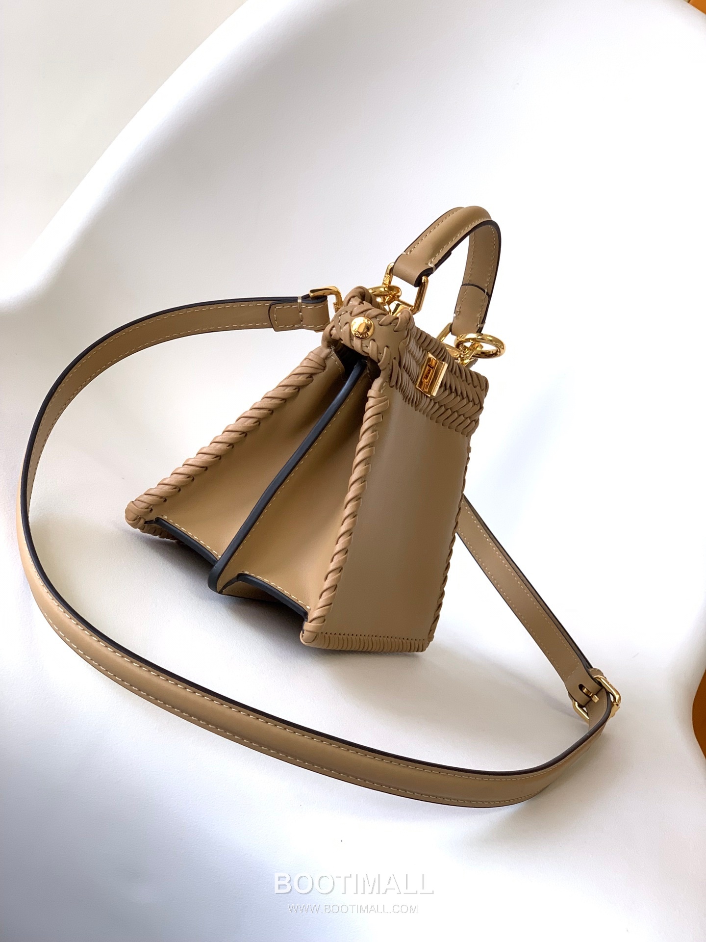 Fendi Peekaboo ISeeU Mini Leather Black Top Handle Bag 펜디 피카부 아이씨유 미니 가죽 블랙 탑핸들백 20cm 10