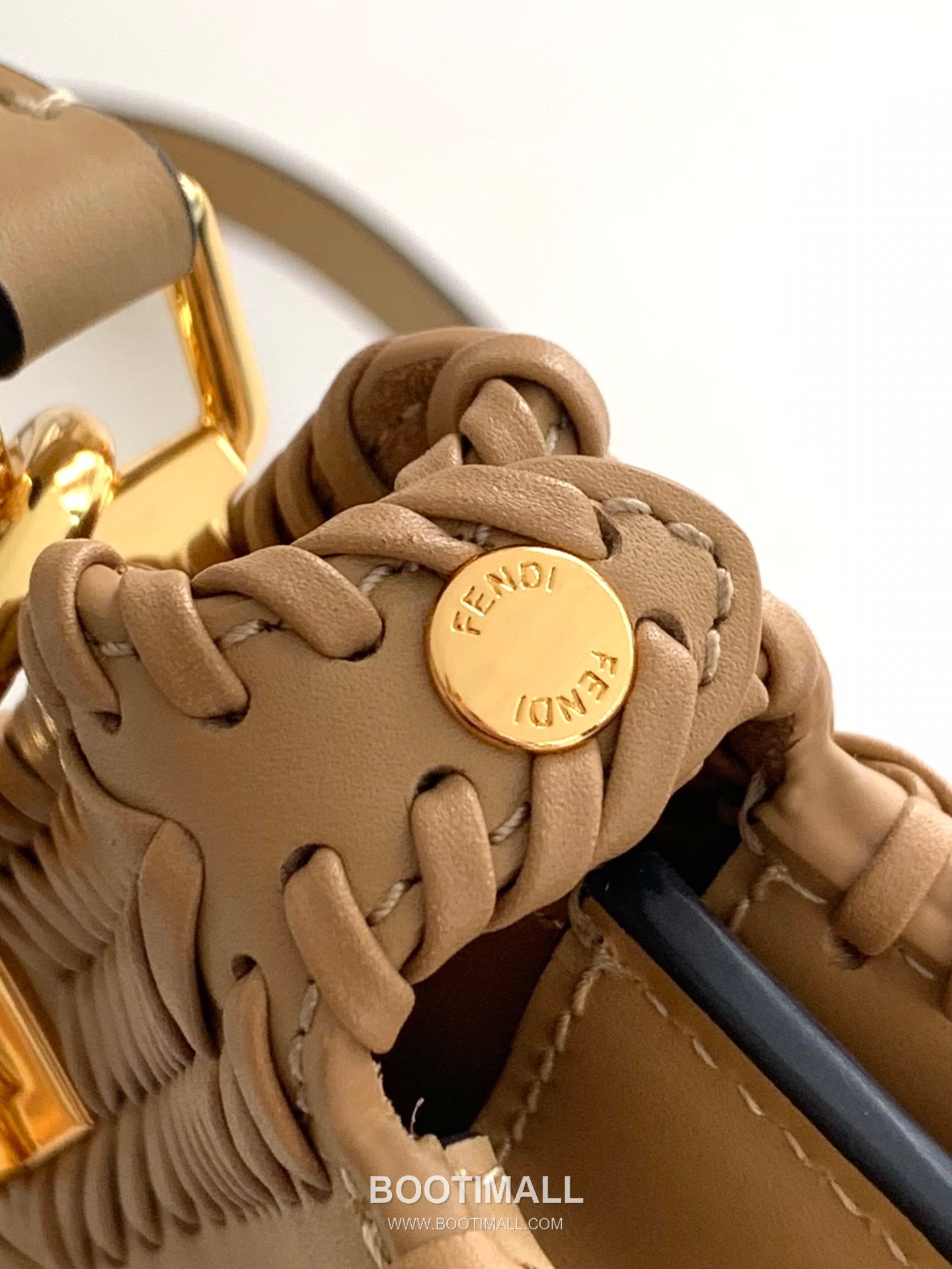 Fendi Peekaboo ISeeU Mini Leather Black Top Handle Bag 펜디 피카부 아이씨유 미니 가죽 블랙 탑핸들백 20cm 16